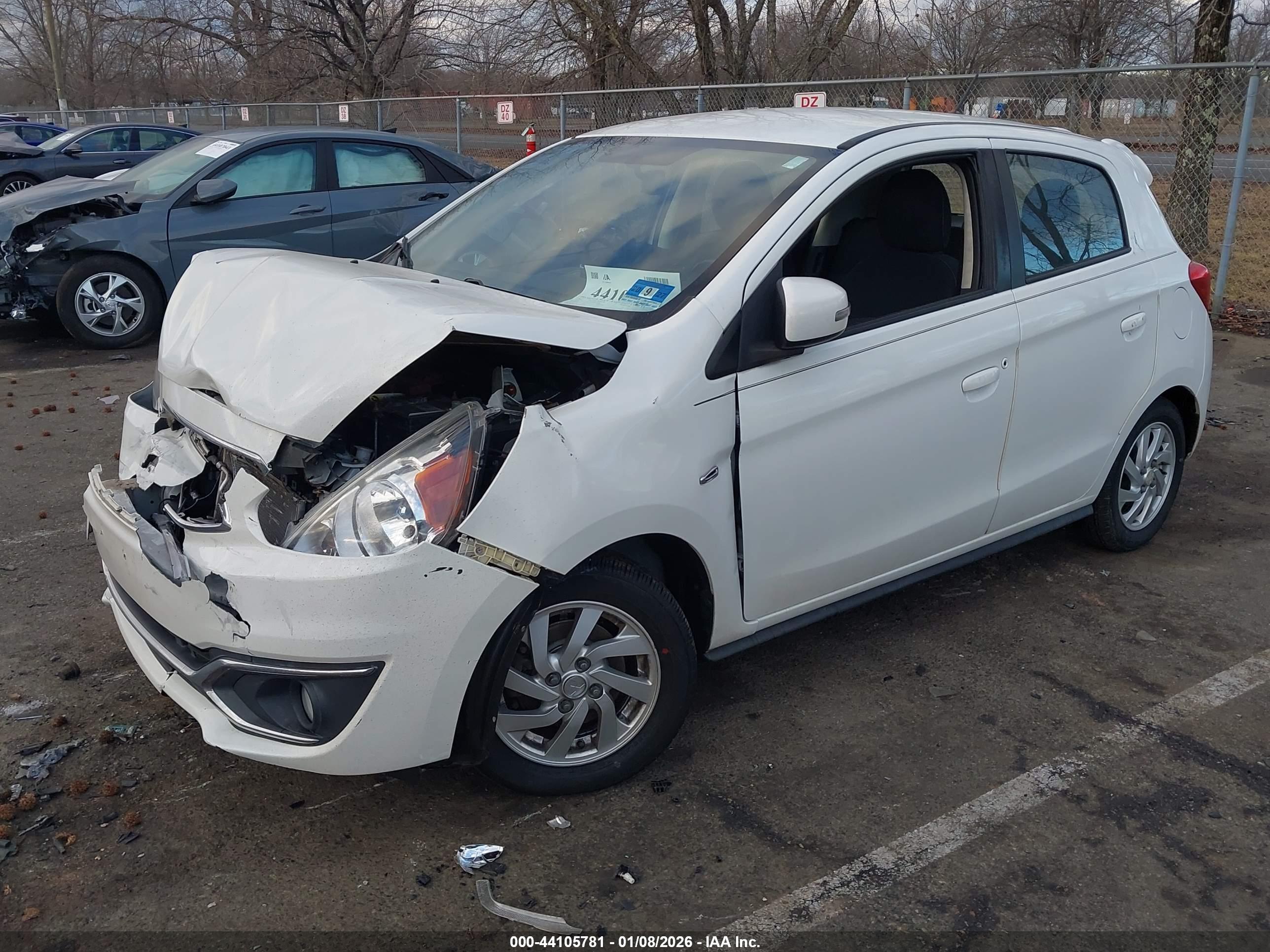 MITSUBISHI MIRAGE image 2