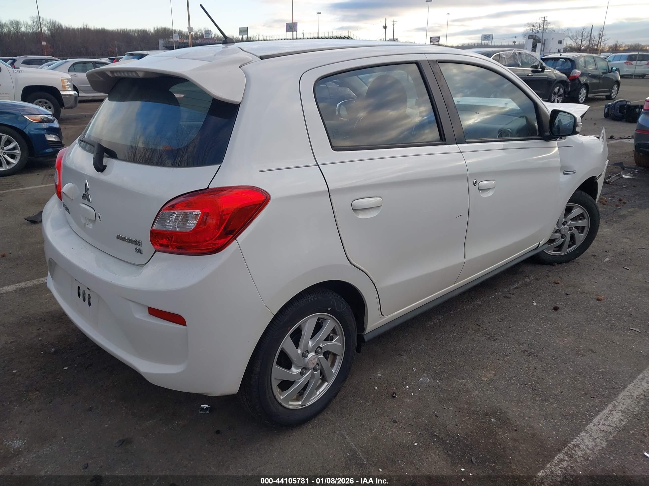 MITSUBISHI MIRAGE image 4