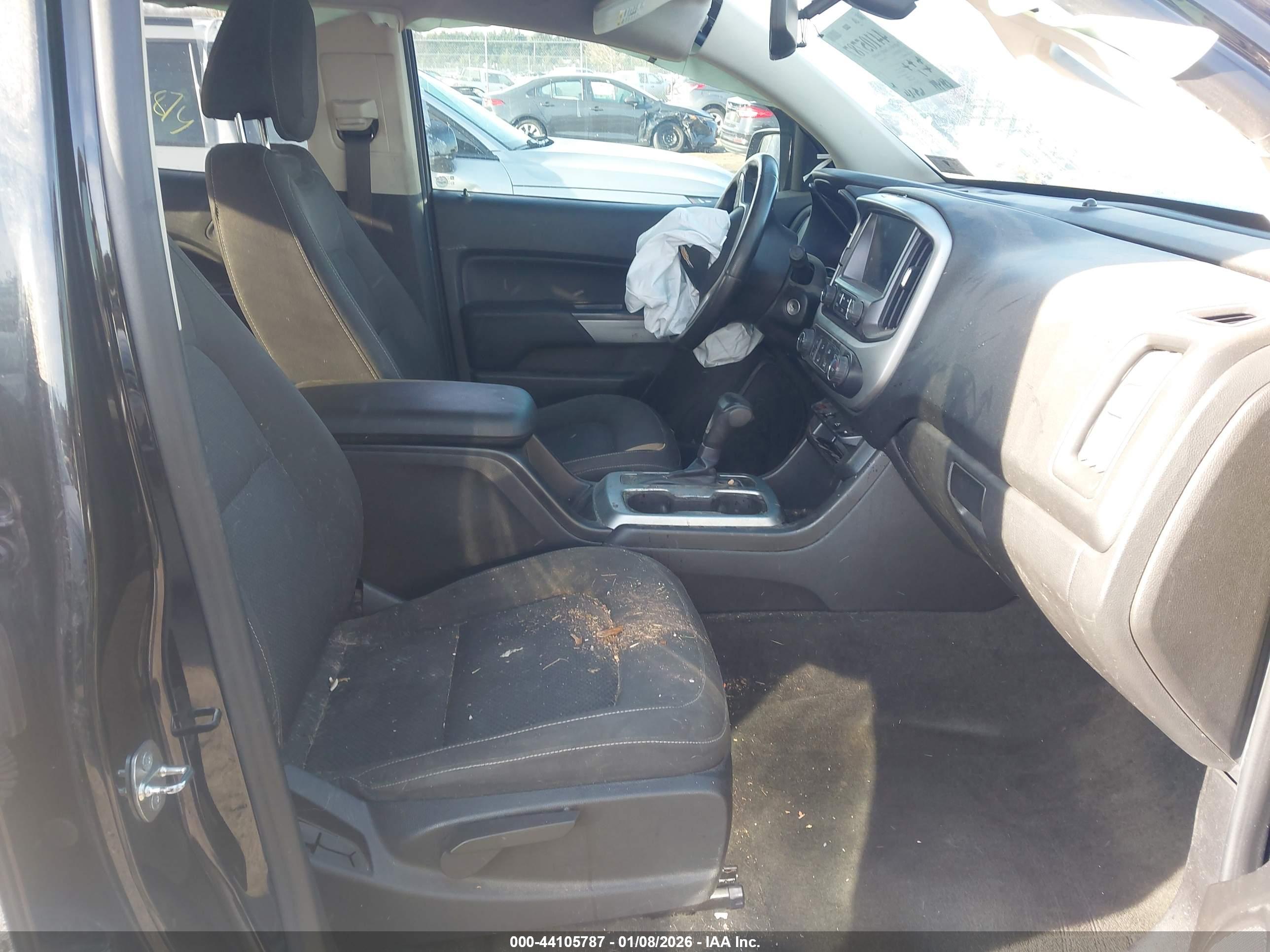 CHEVROLET COLORADO image 5