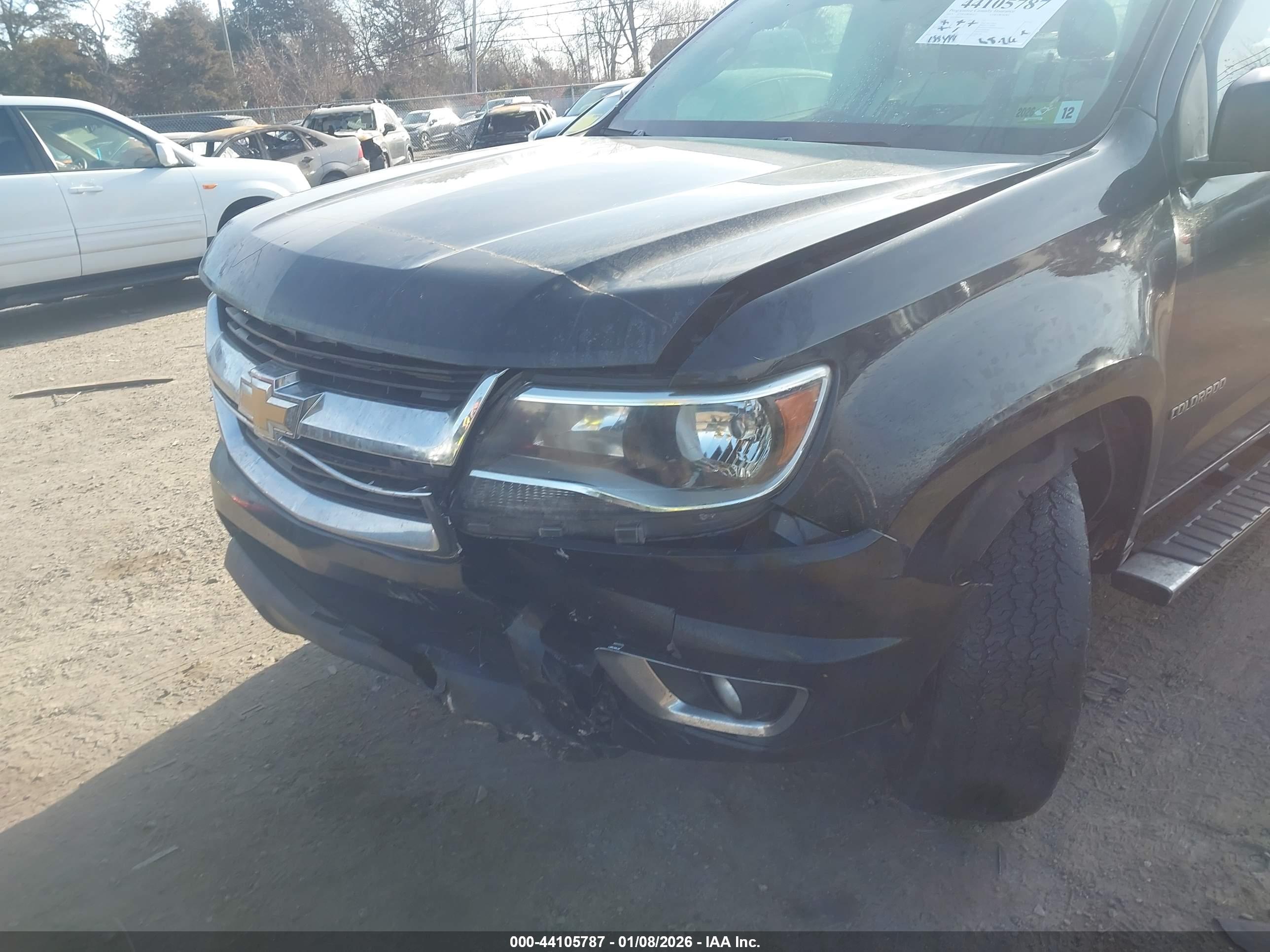 CHEVROLET COLORADO image 6
