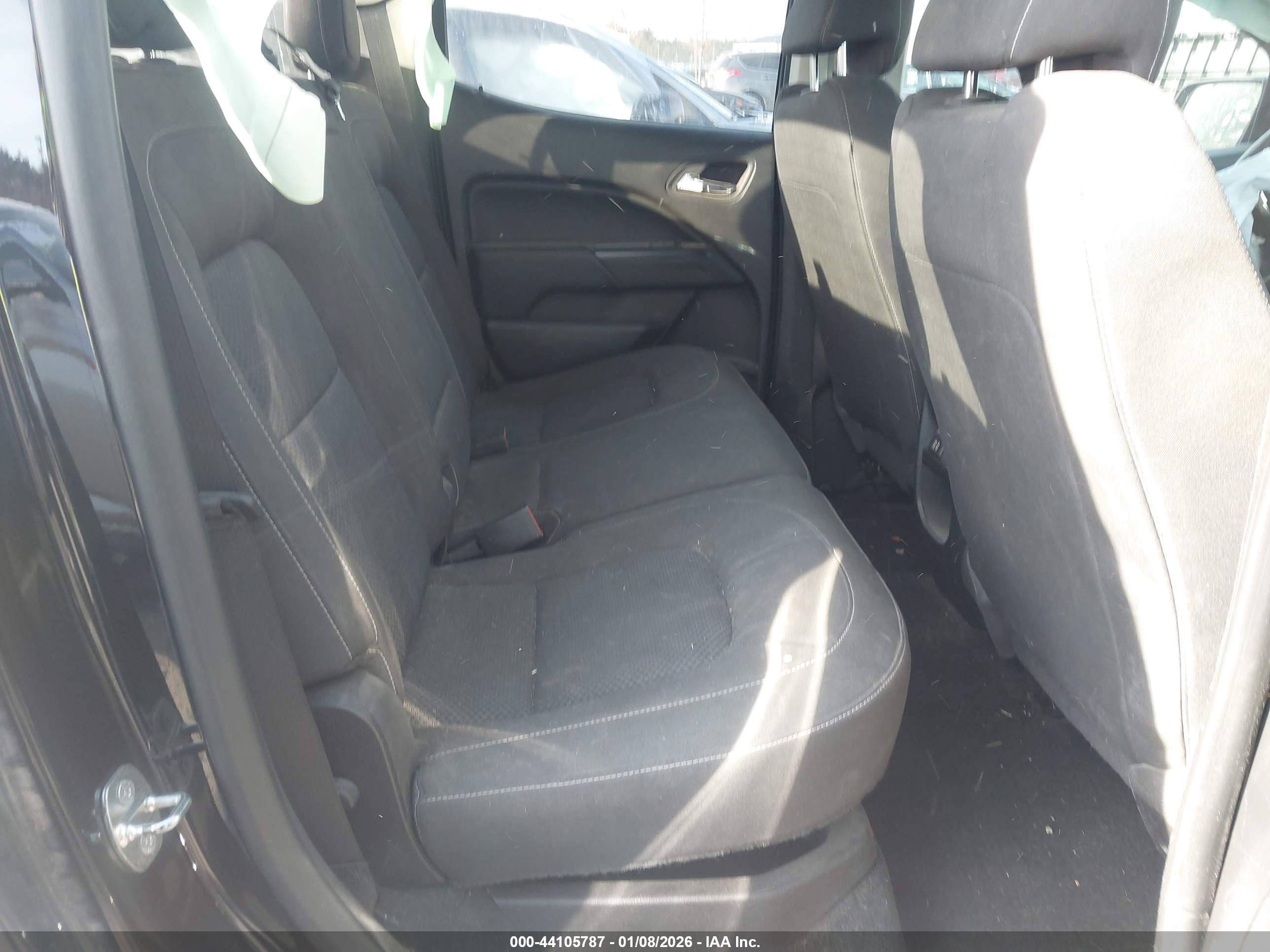 CHEVROLET COLORADO image 8