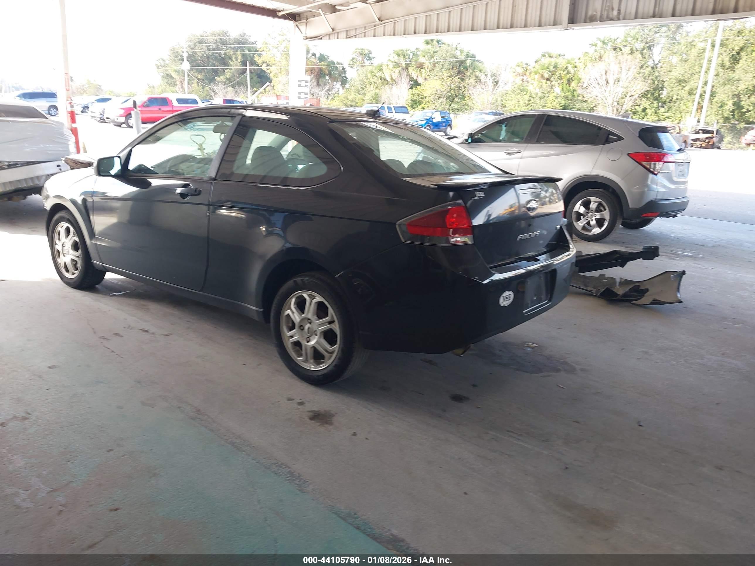 FORD FOCUS image 3