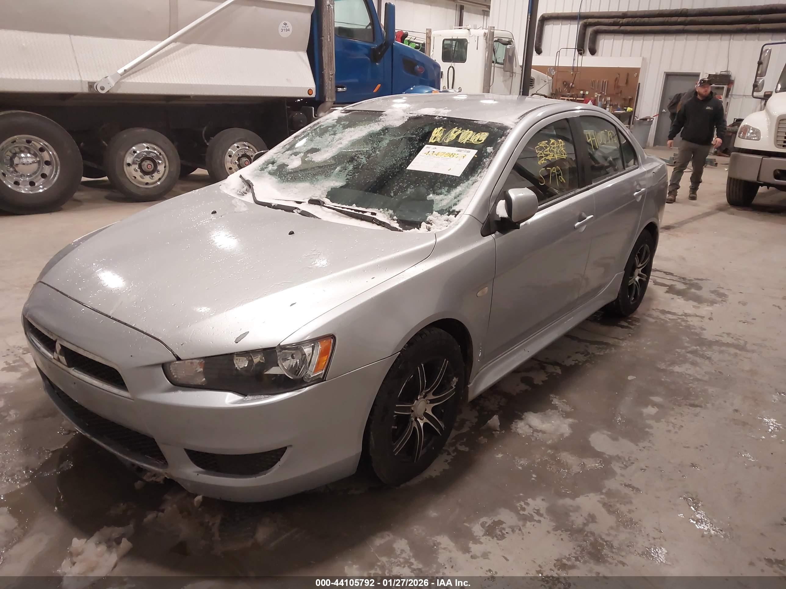 MITSUBISHI LANCER image 2