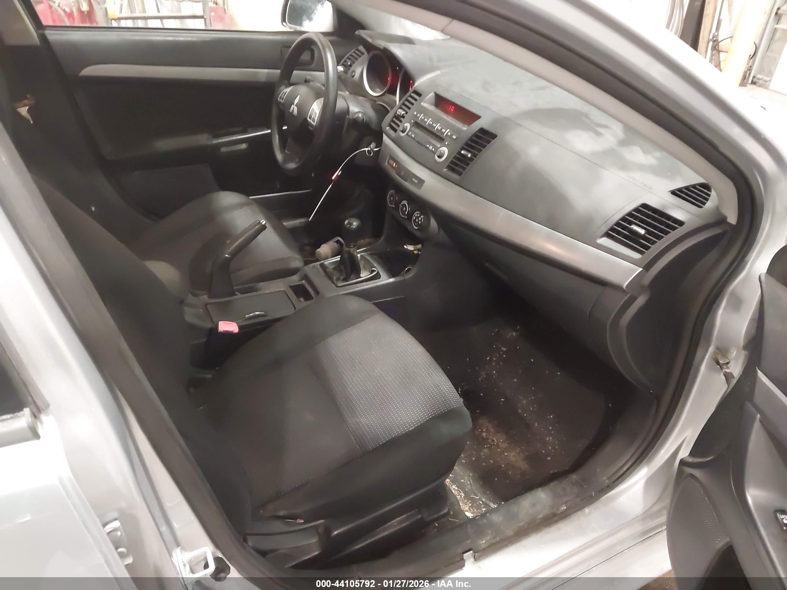 MITSUBISHI LANCER image 5