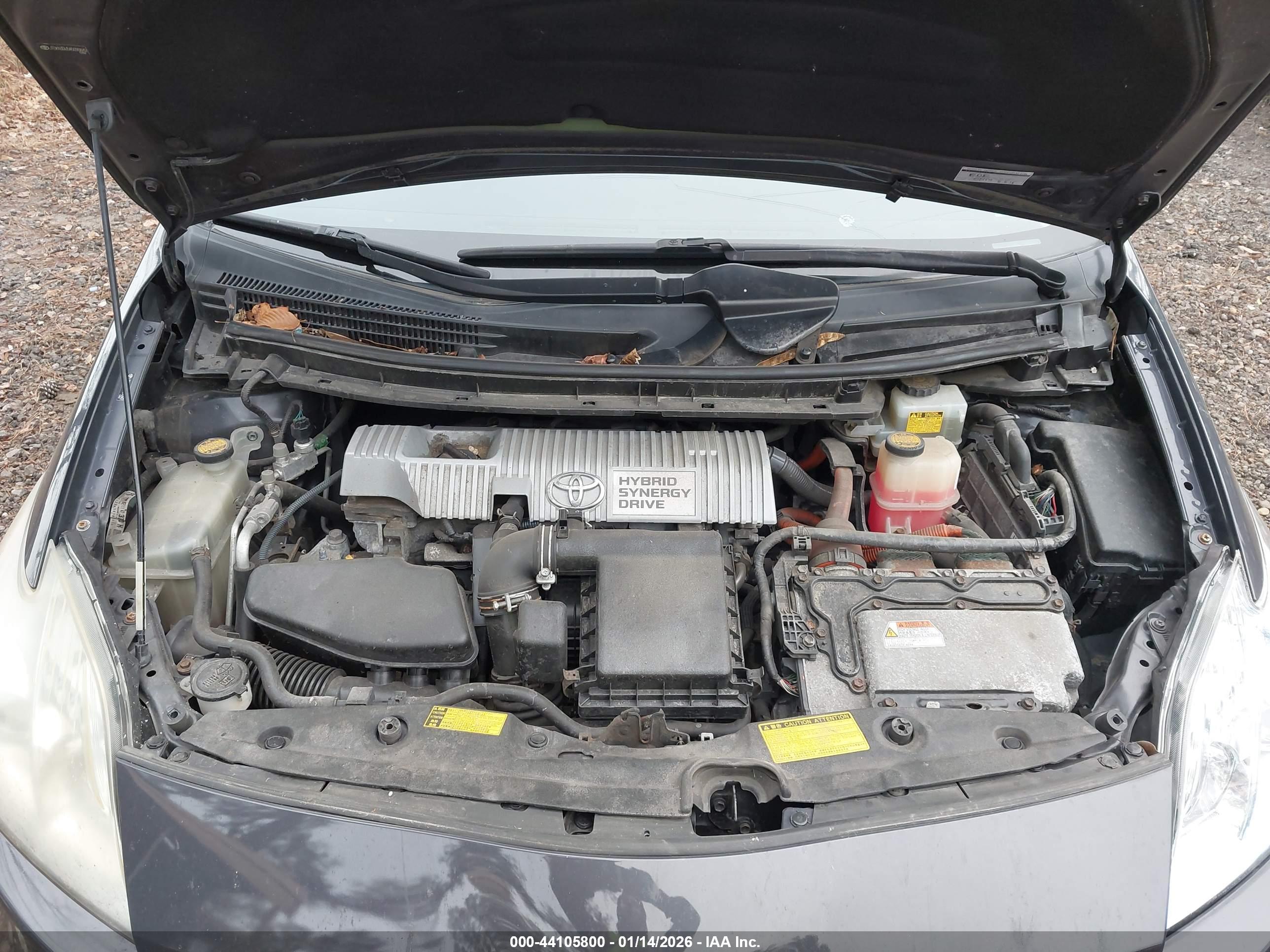 TOYOTA PRIUS image 10