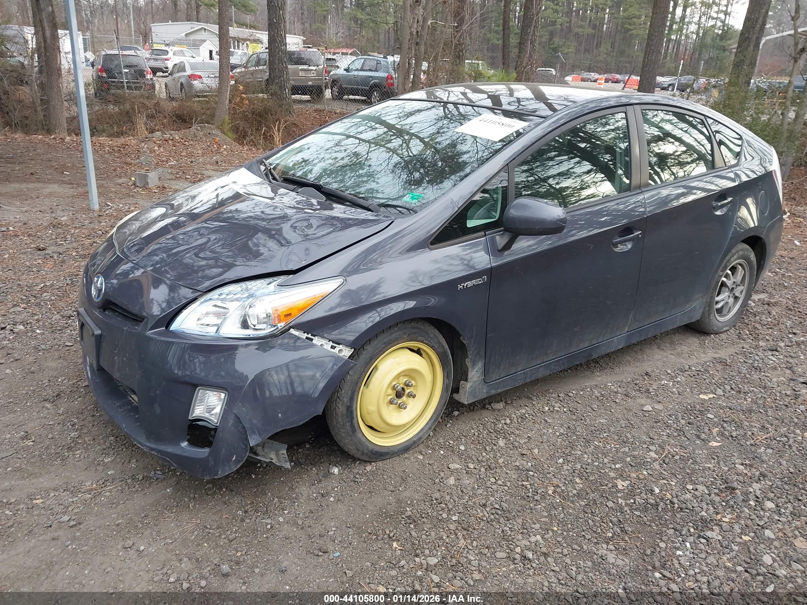 TOYOTA PRIUS image 2