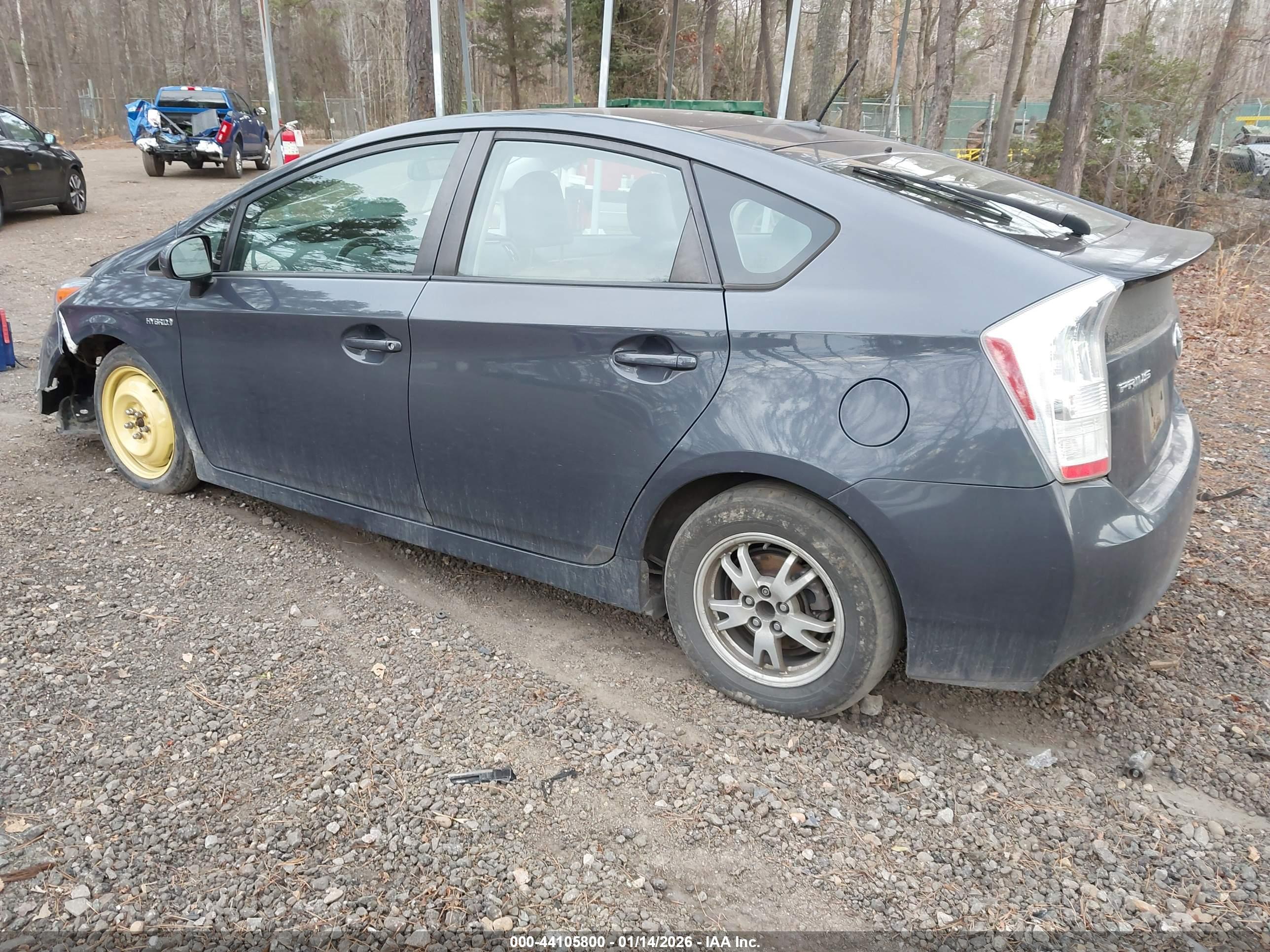 TOYOTA PRIUS image 3
