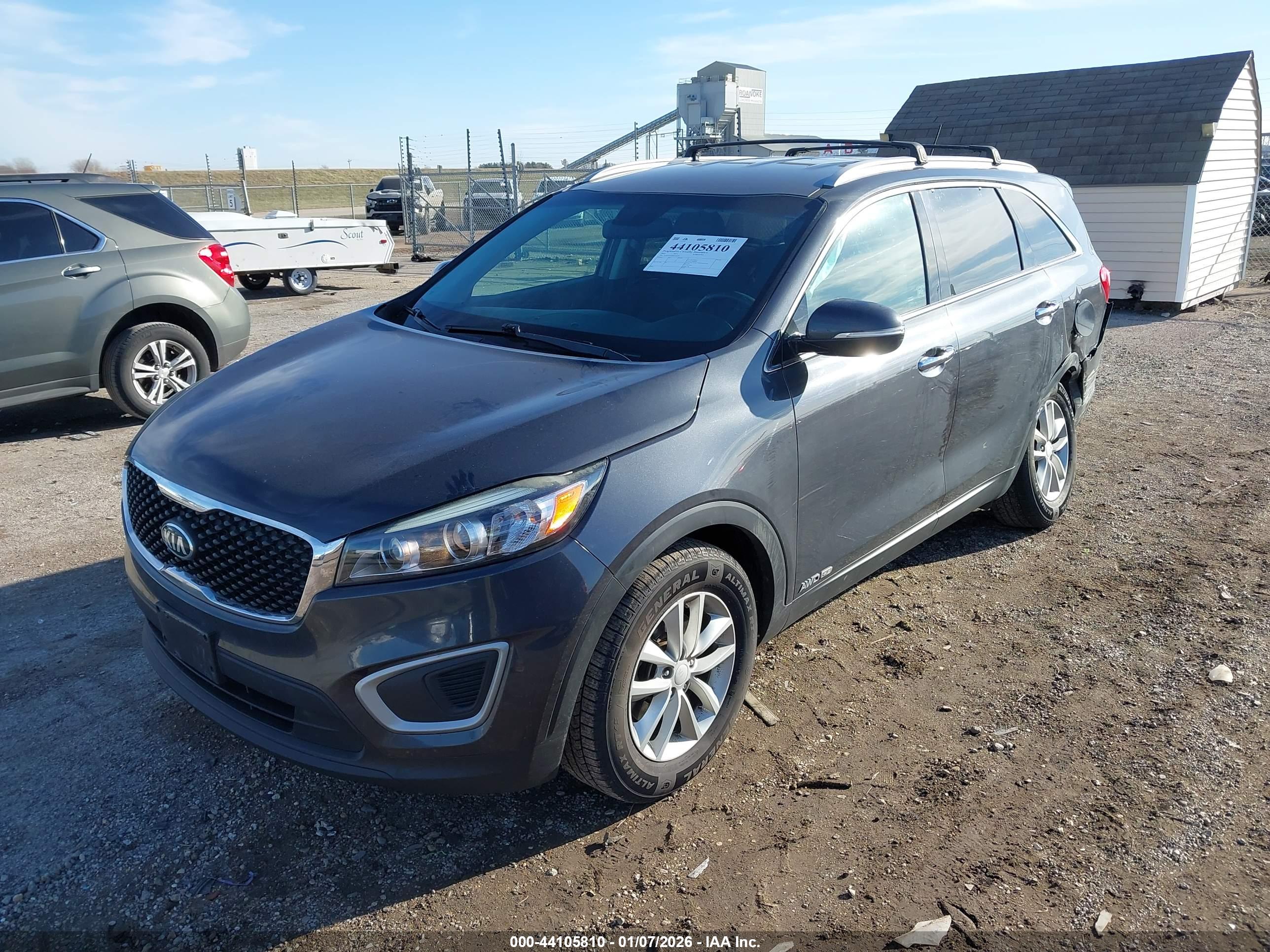 KIA SORENTO image 2
