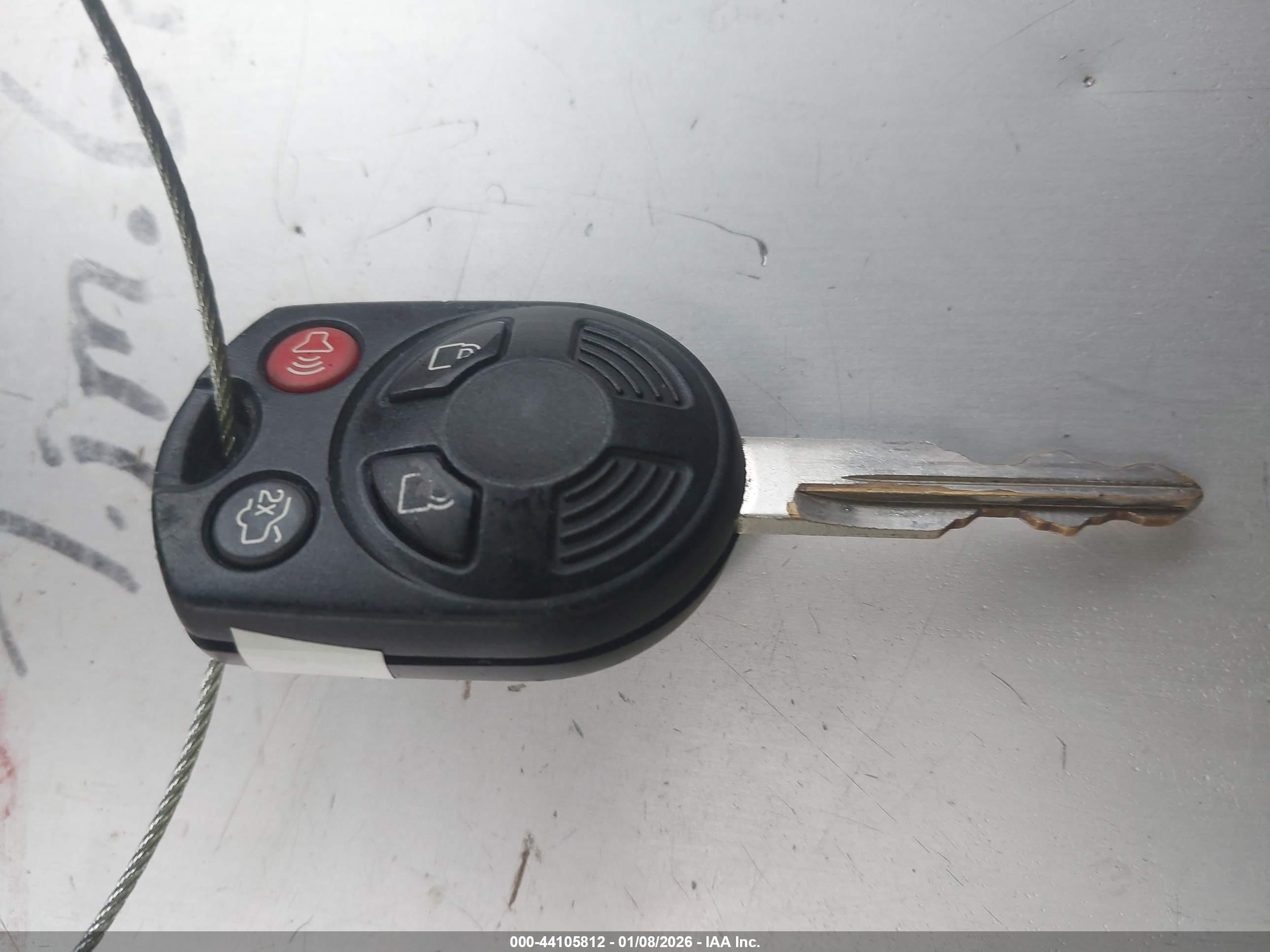 FORD ESCAPE image 11