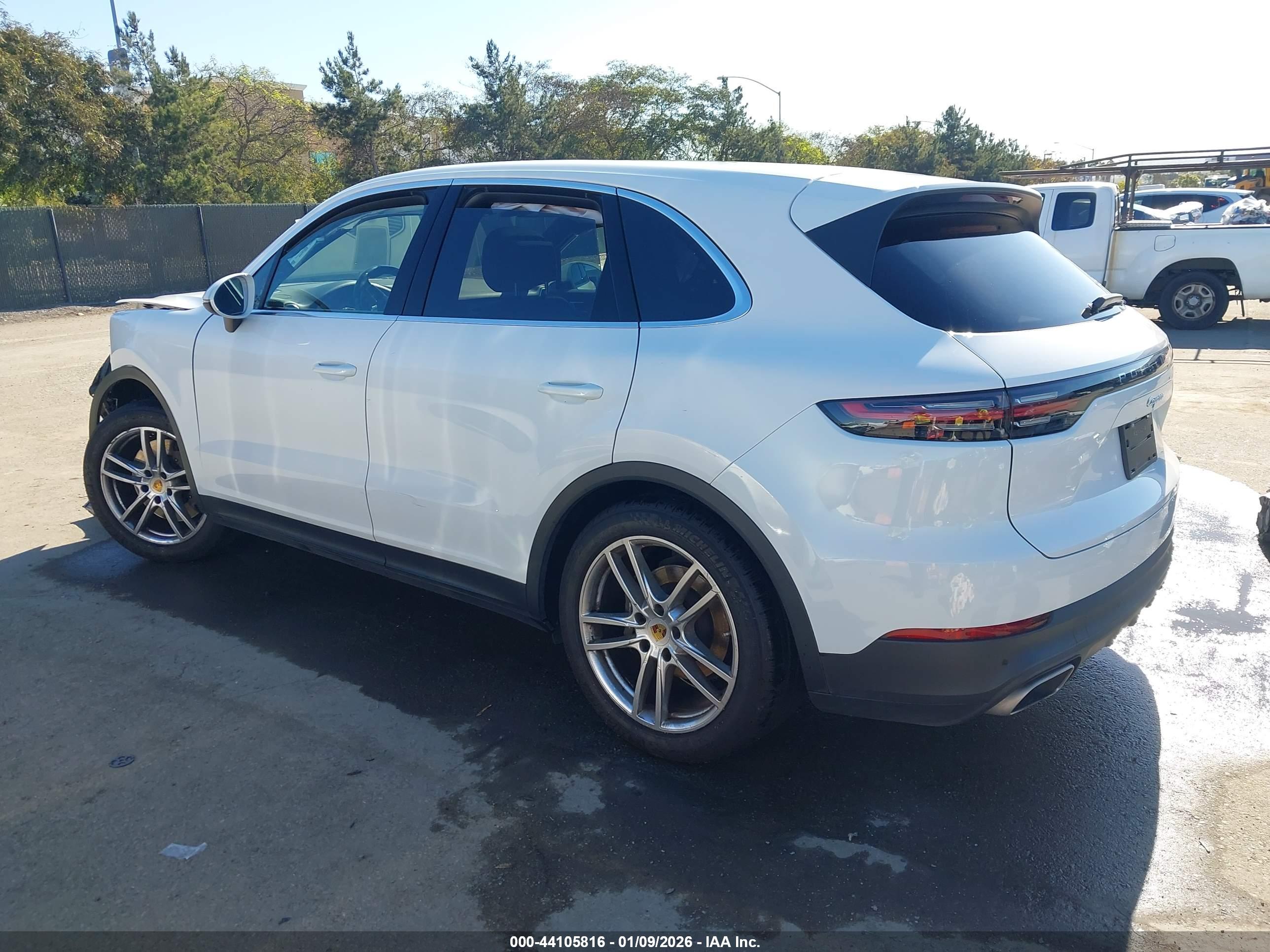 PORSCHE CAYENNE image 3