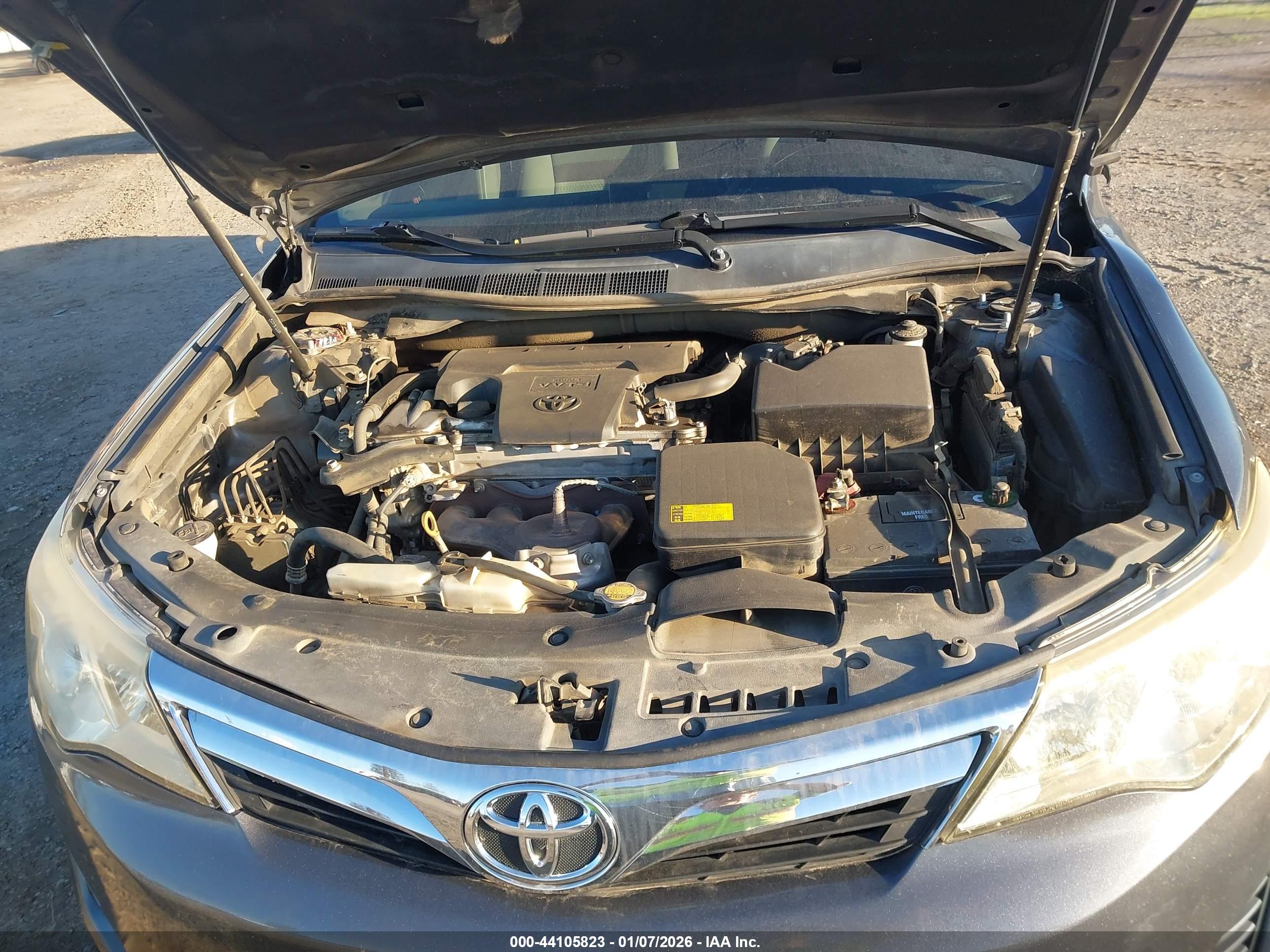 TOYOTA CAMRY image 10