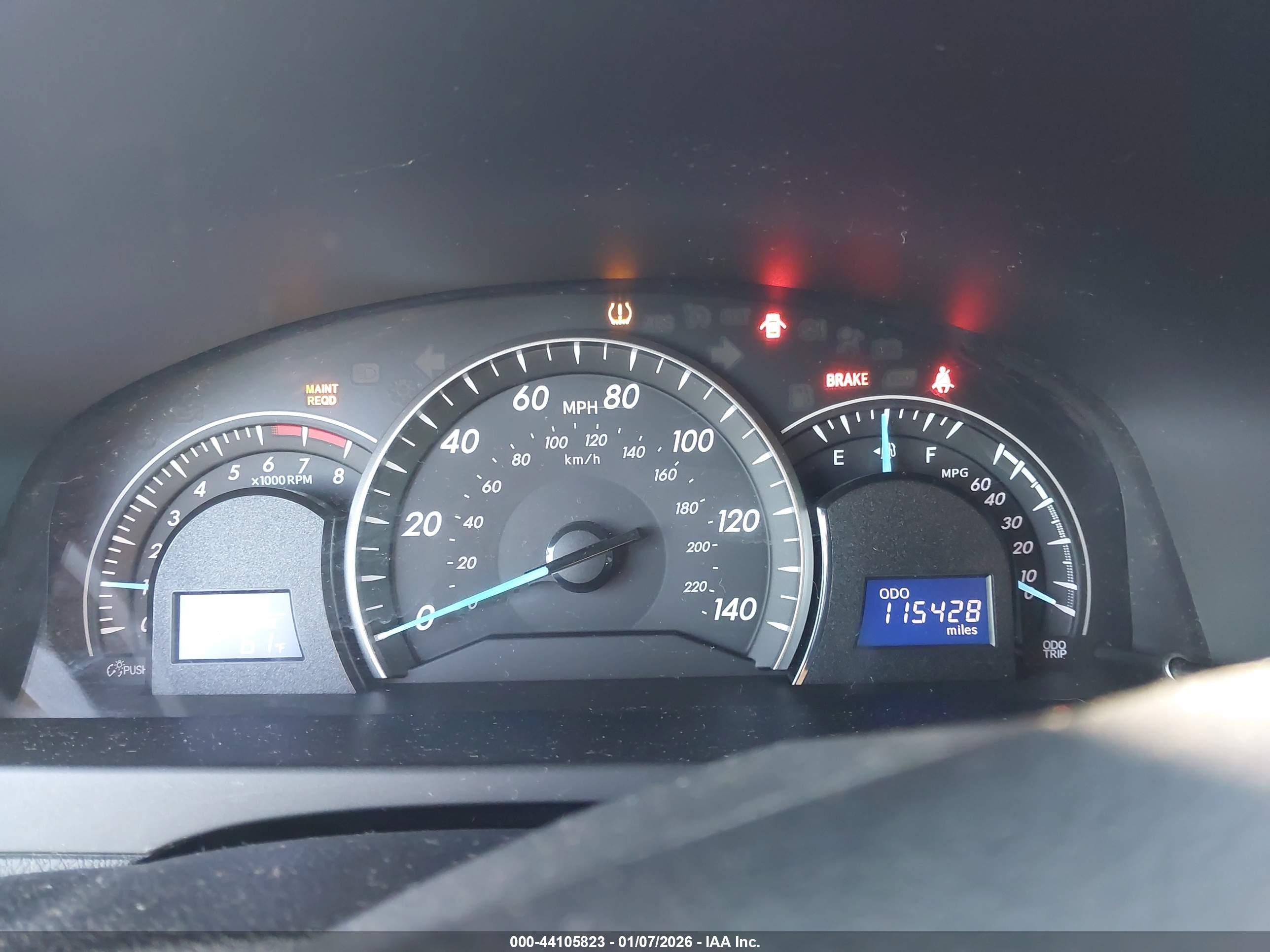 TOYOTA CAMRY image 7