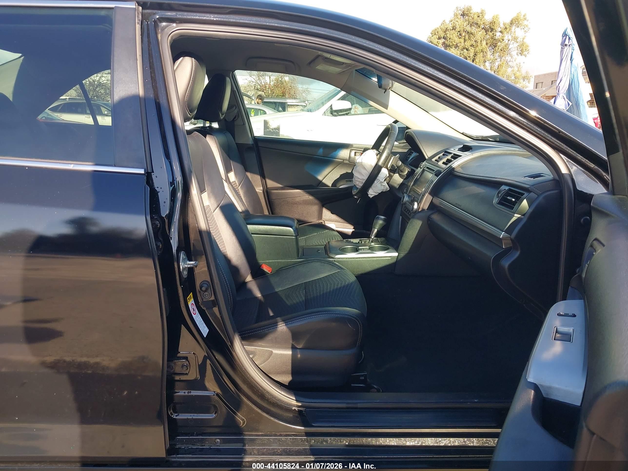 TOYOTA CAMRY image 5