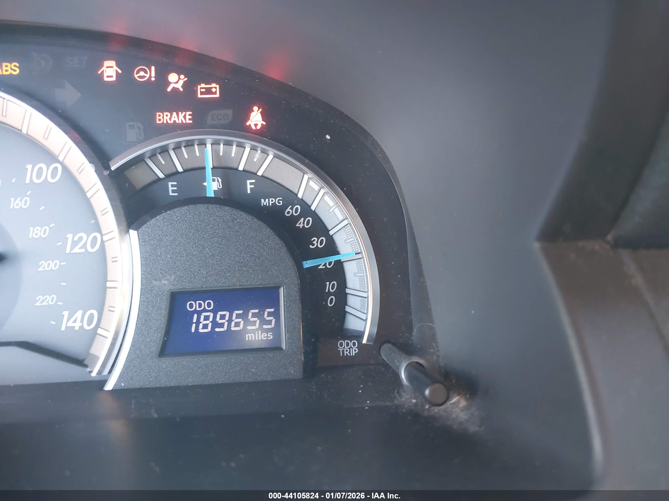 TOYOTA CAMRY image 7