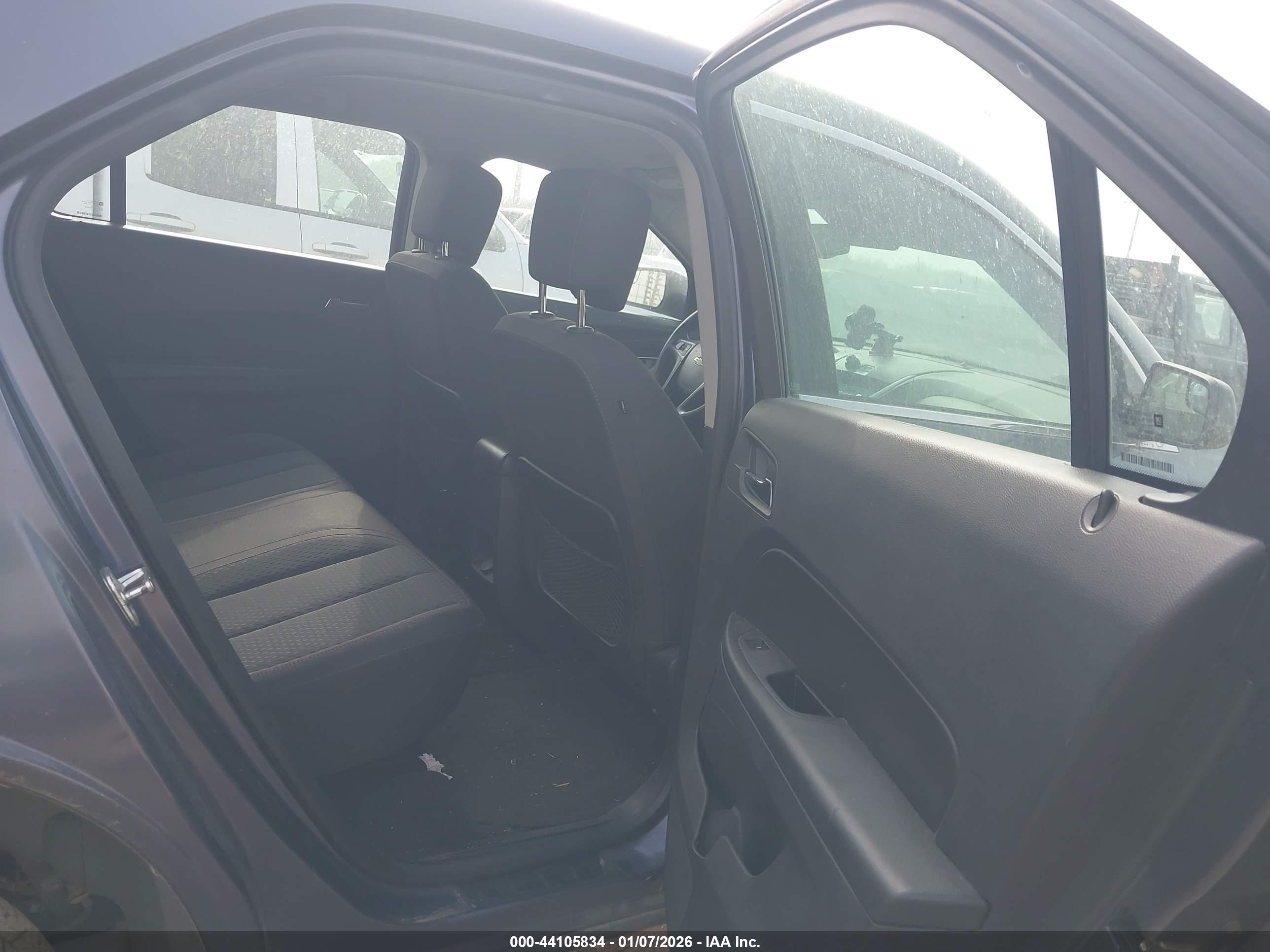CHEVROLET EQUINOX image 8