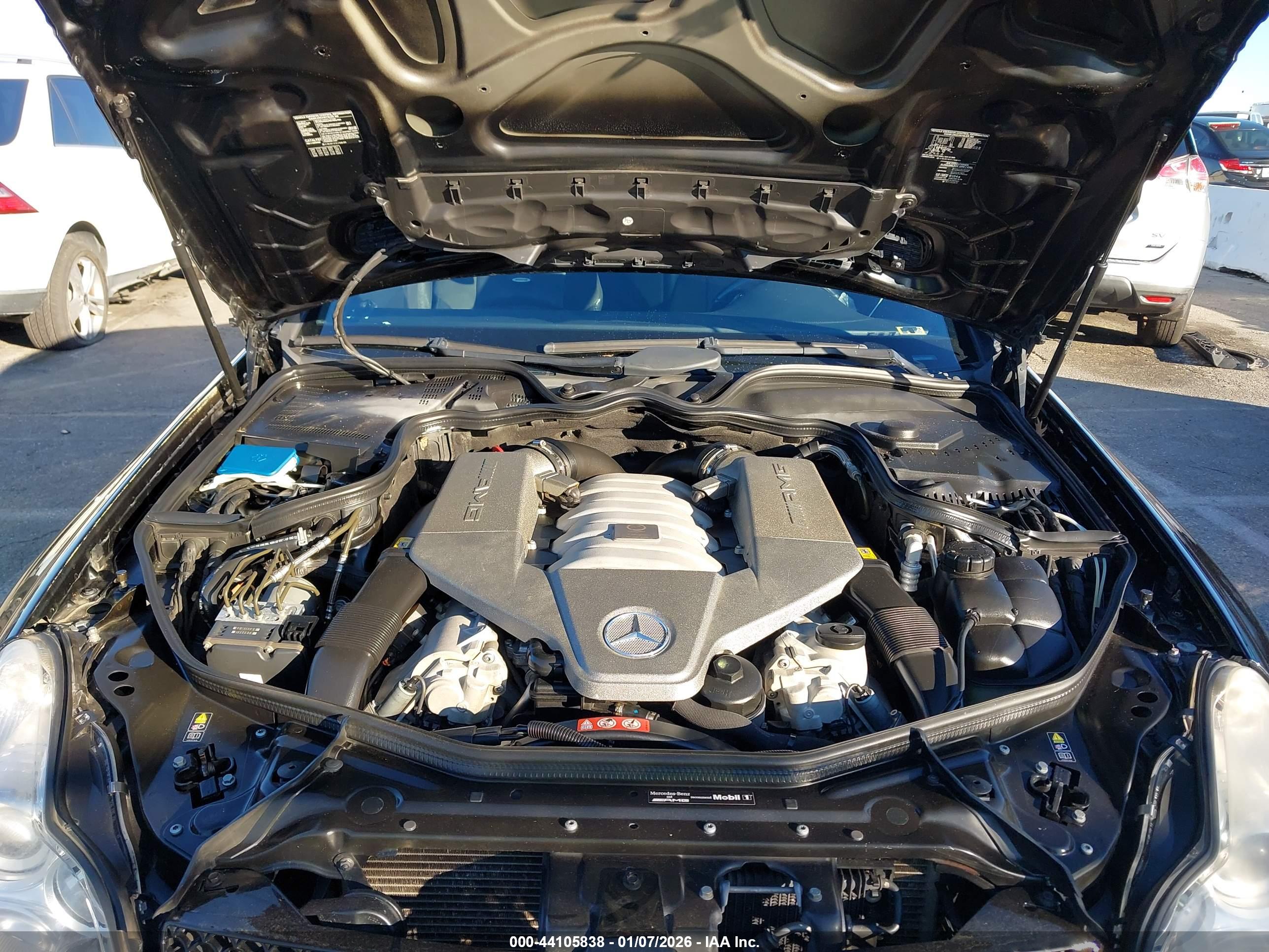 MERCEDES-BENZ CLS63AMG image 10