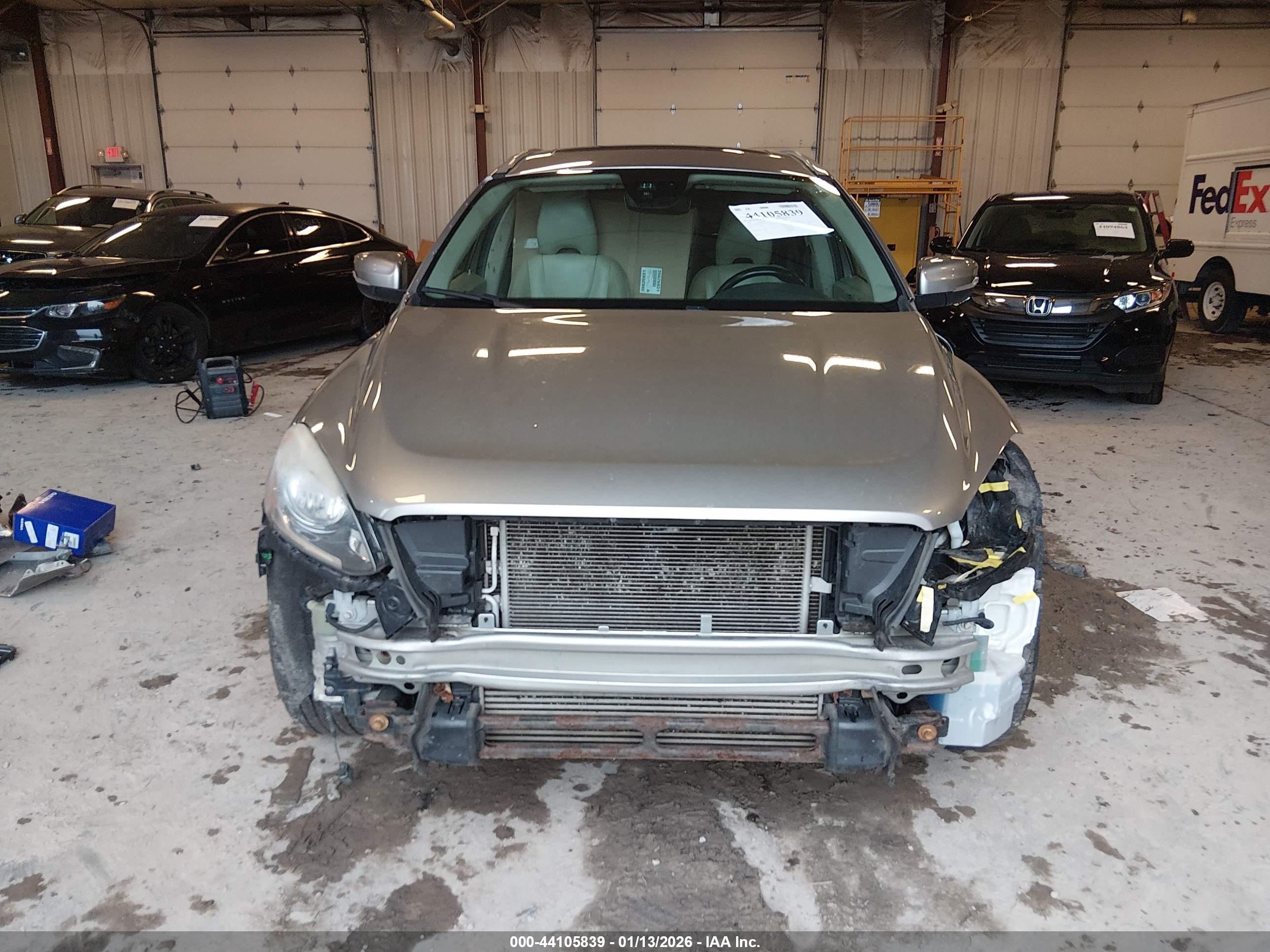VOLVO XC60 image 6