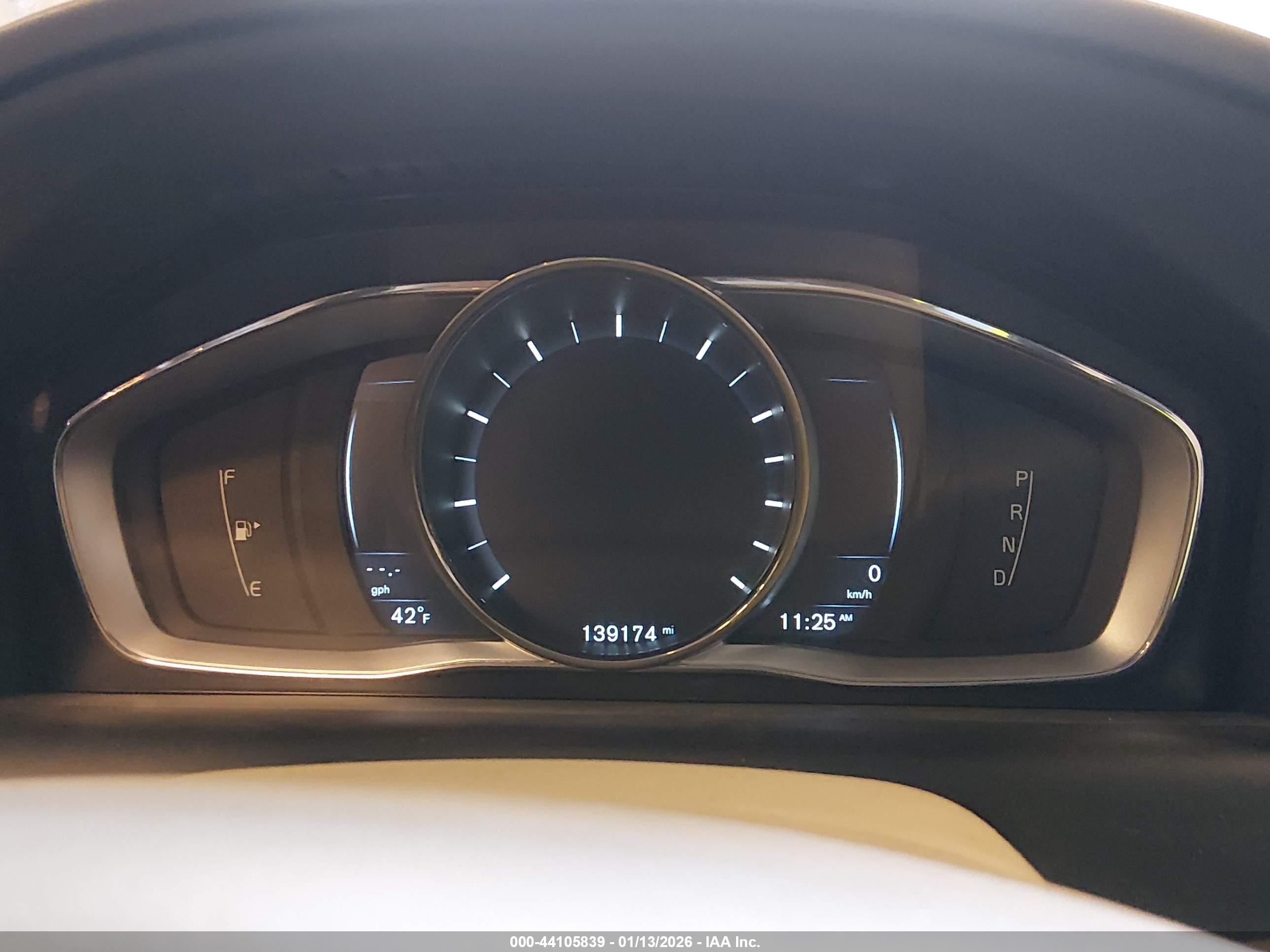 VOLVO XC60 image 7