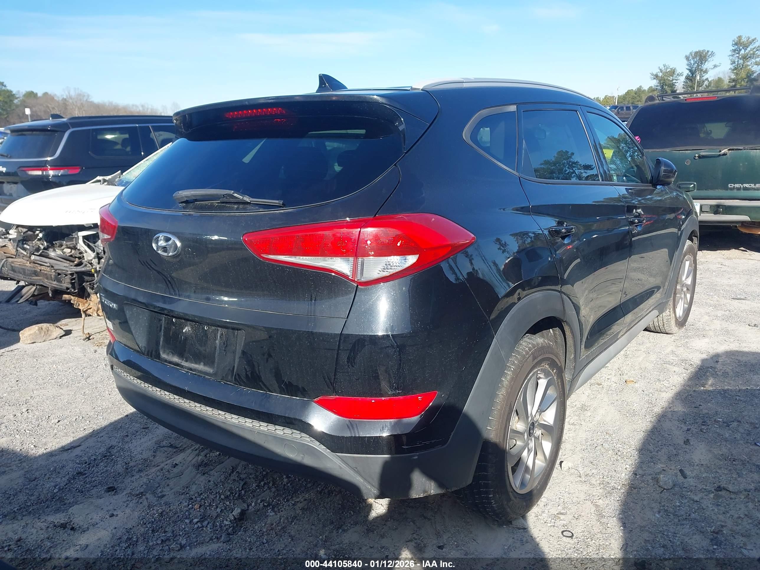 HYUNDAI TUCSON image 4