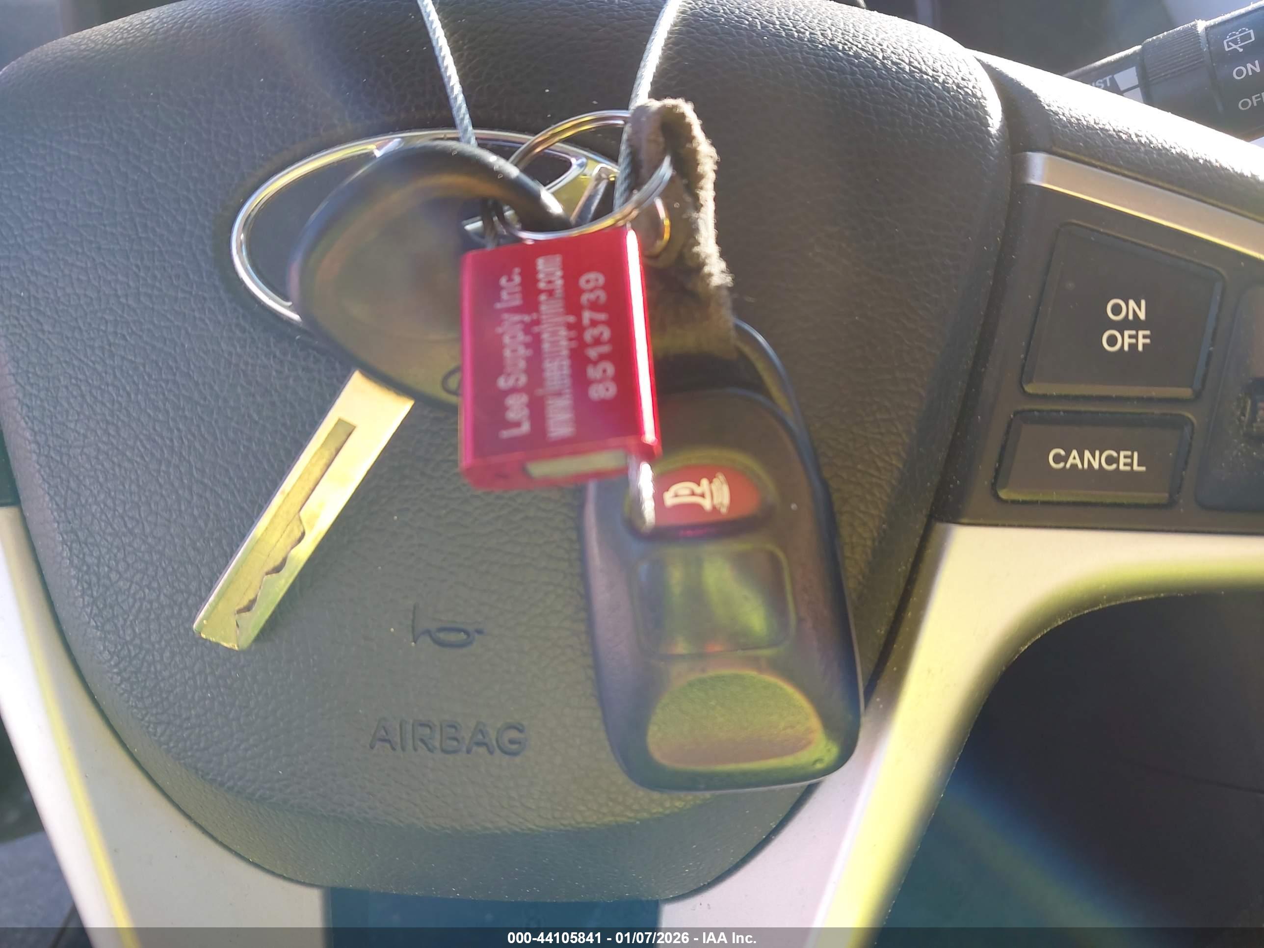 HYUNDAI ACCENT image 11