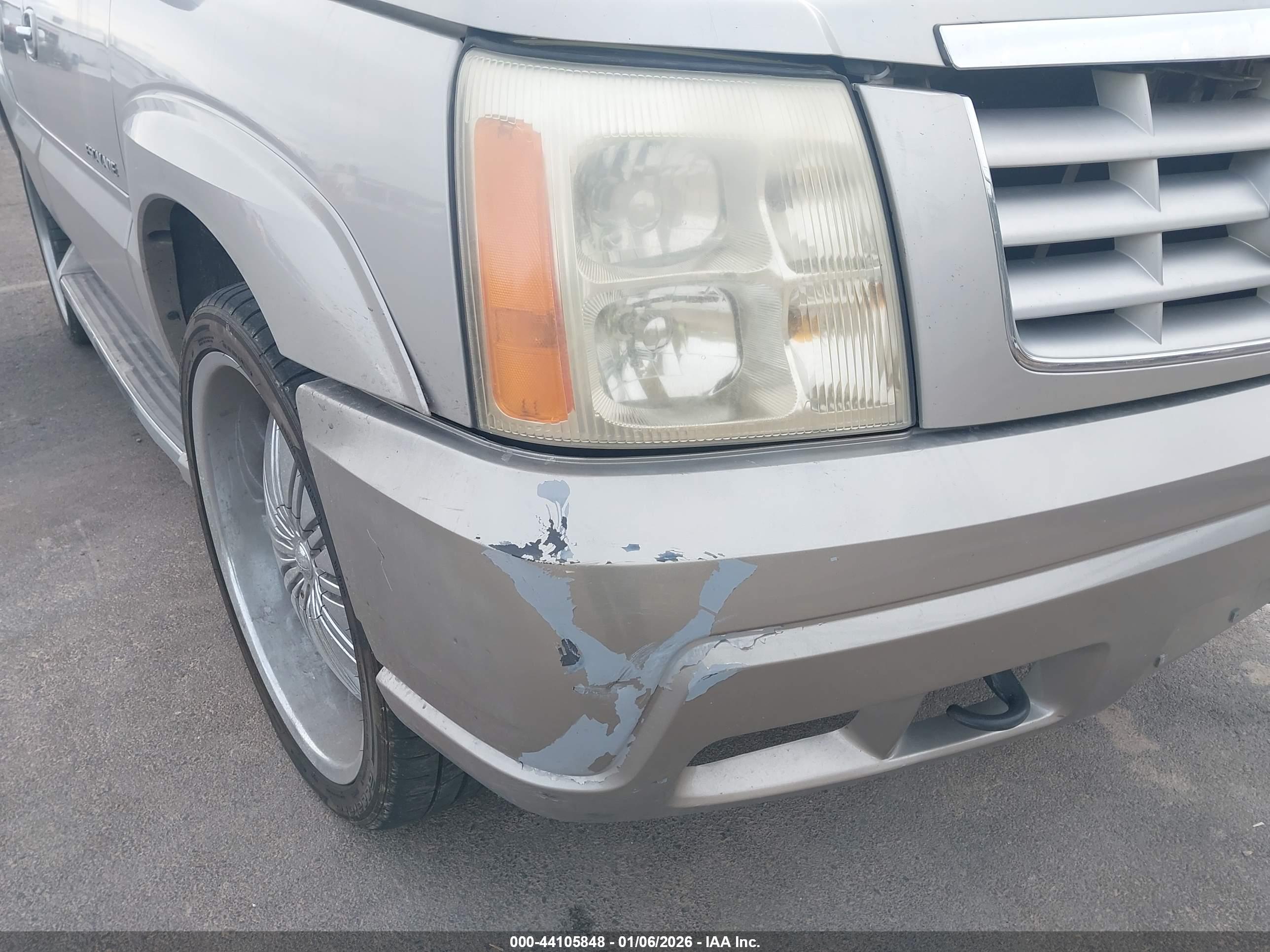 CADILLAC ESCALADE image 6
