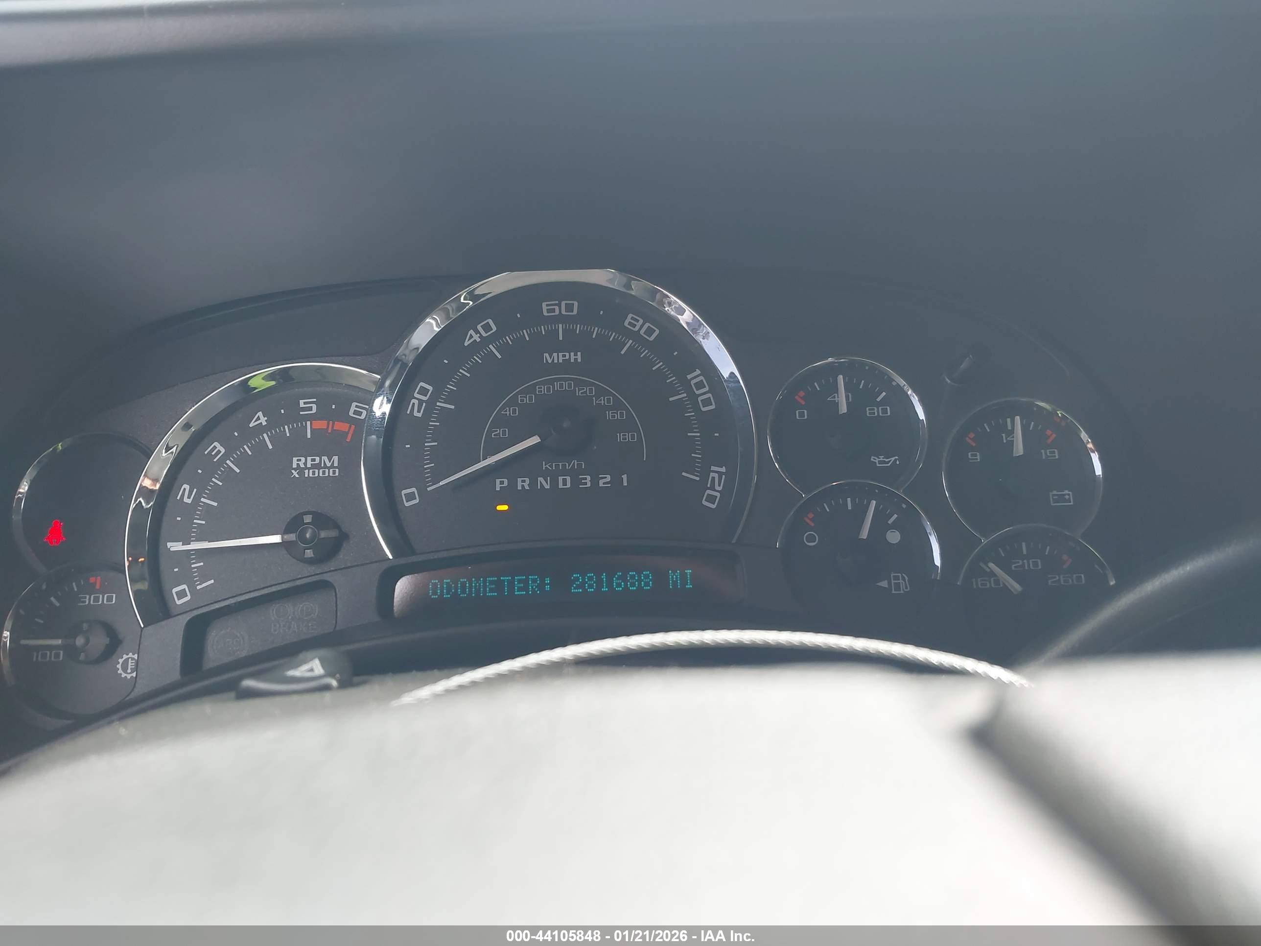 CADILLAC ESCALADE image 7