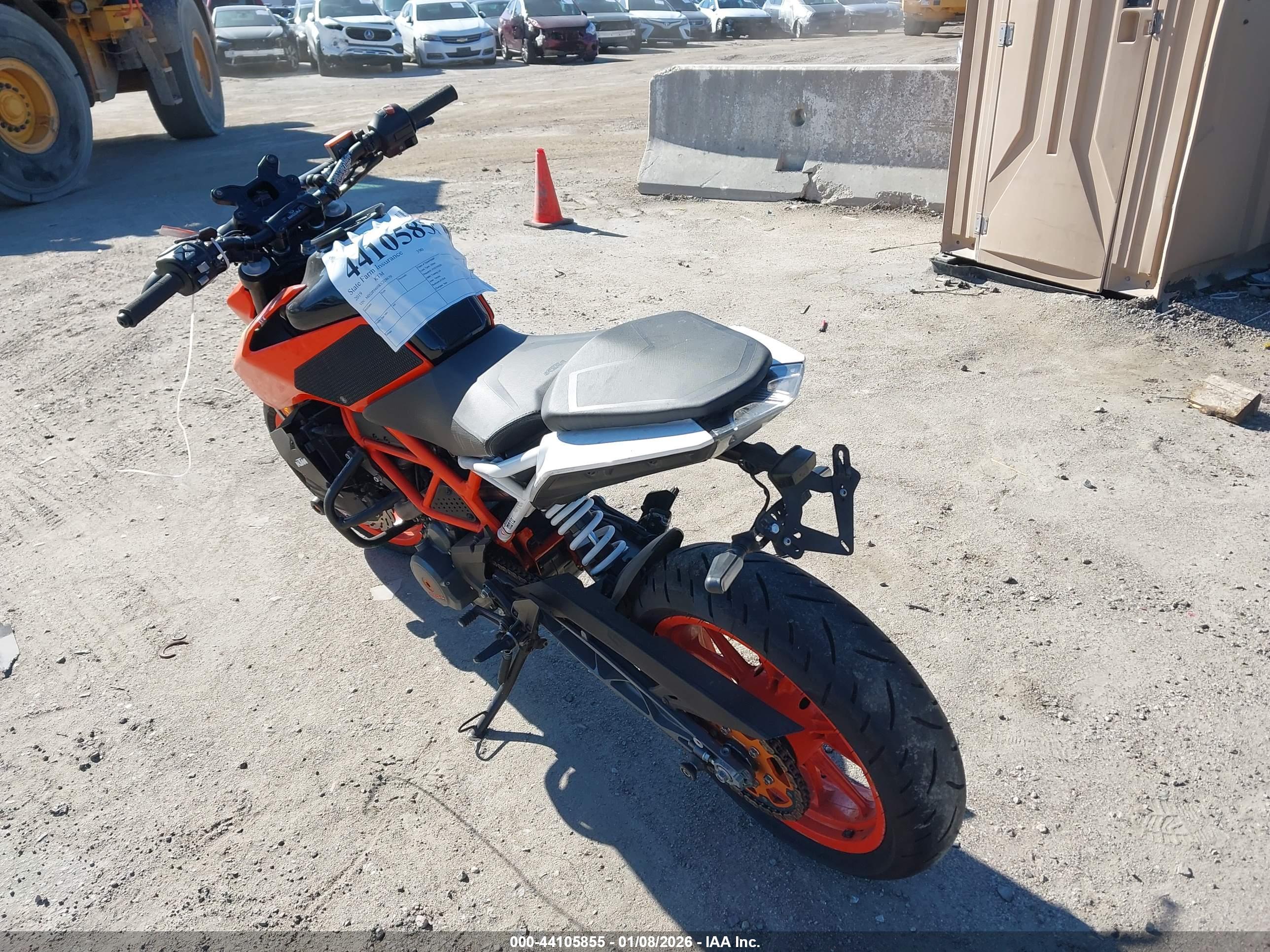 KTM 390 image 3