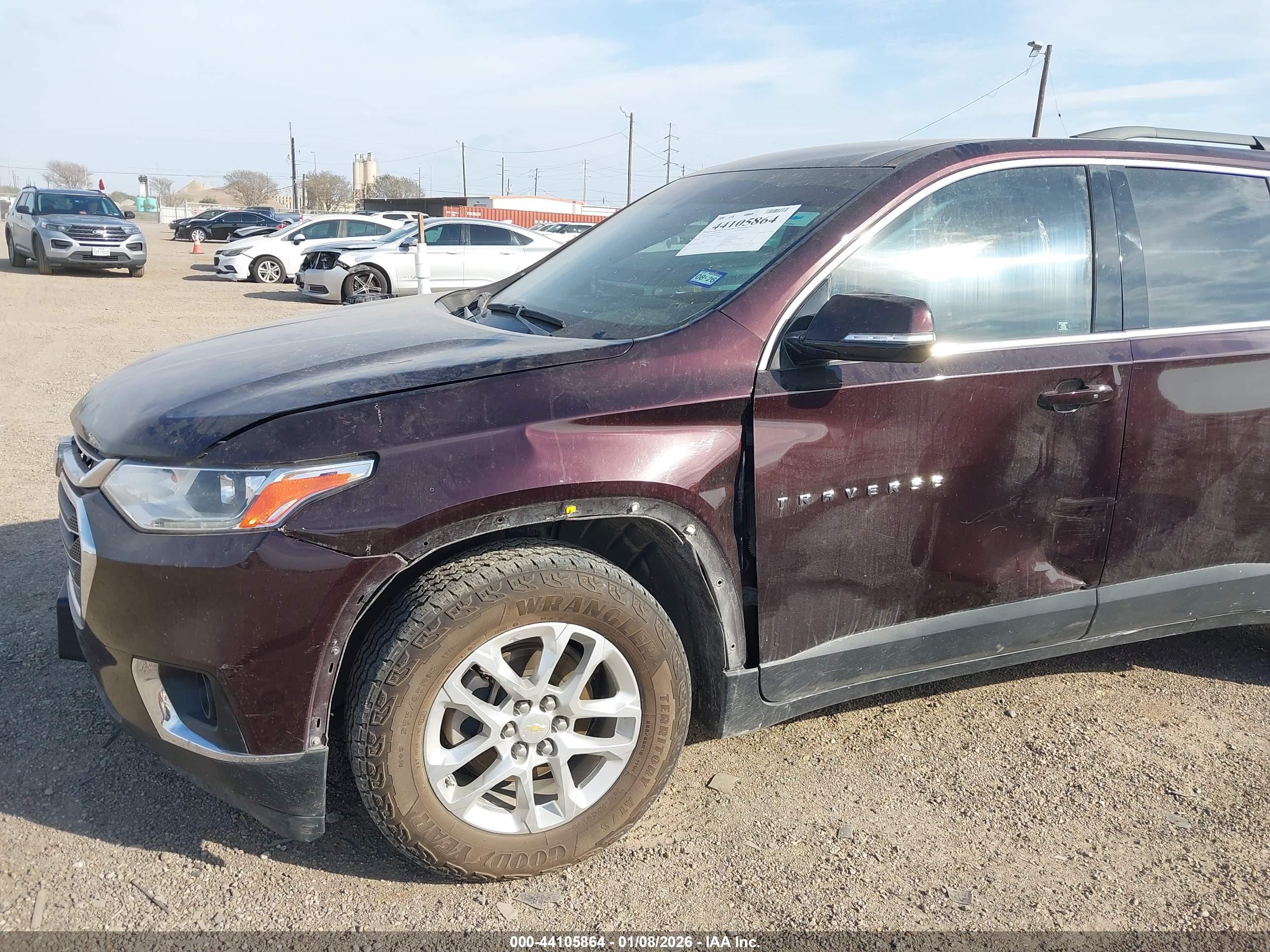 CHEVROLET TRAVERSE image 6