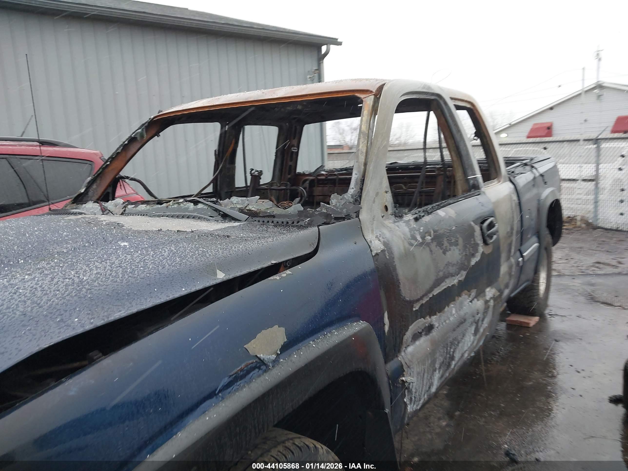 GMC SIERRA image 6