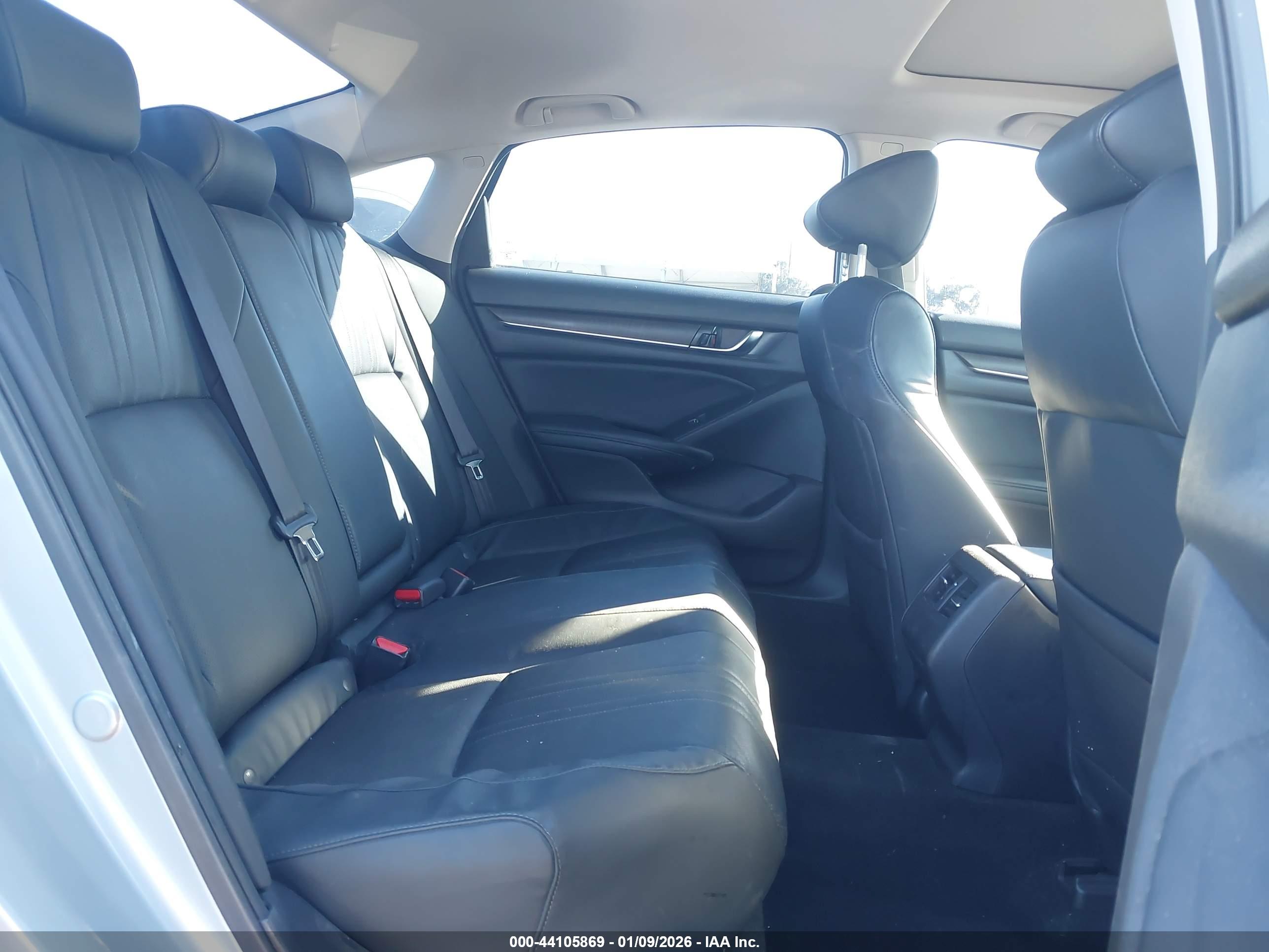 HONDA ACCORD image 8