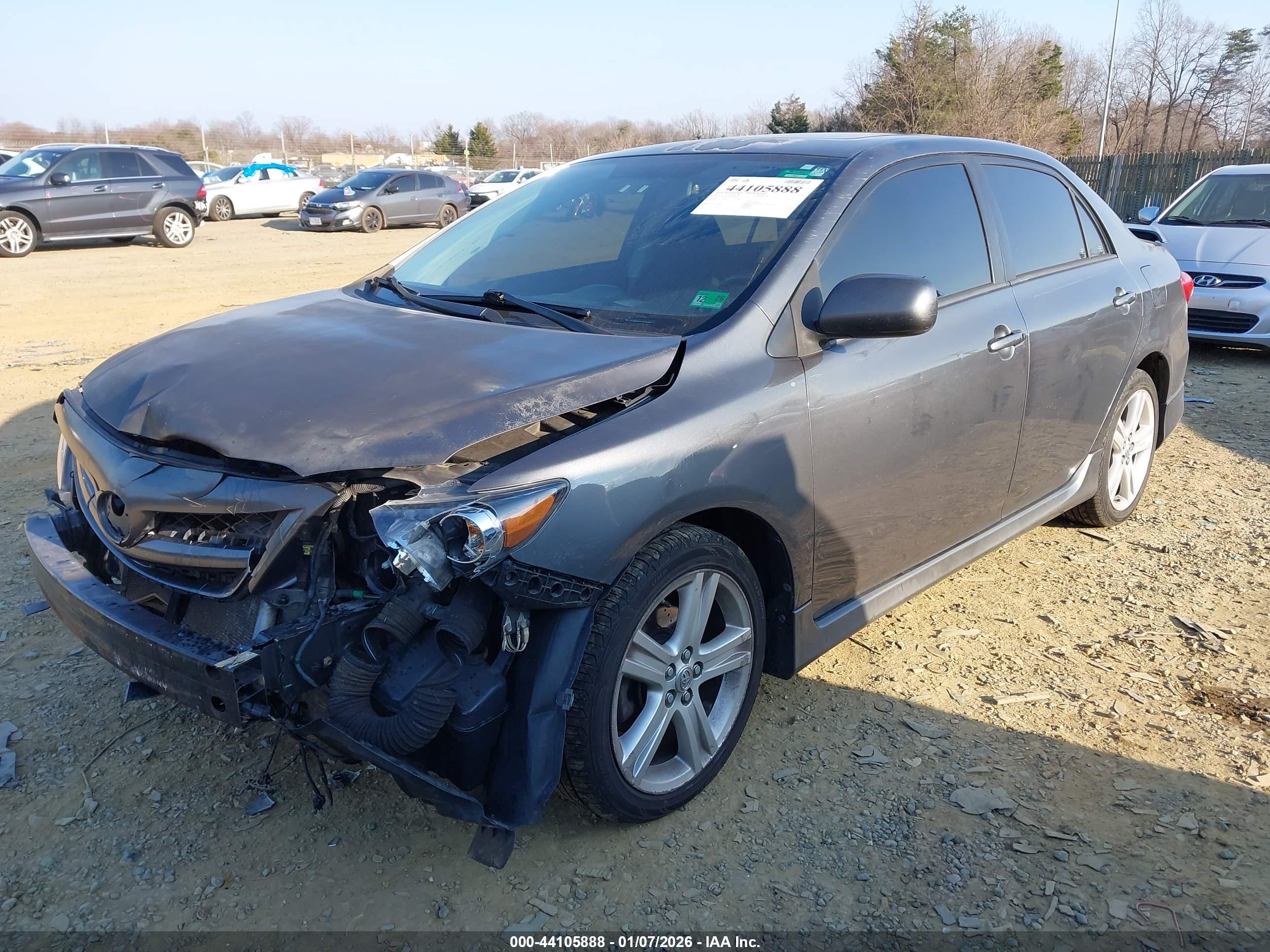 TOYOTA COROLLA image 2