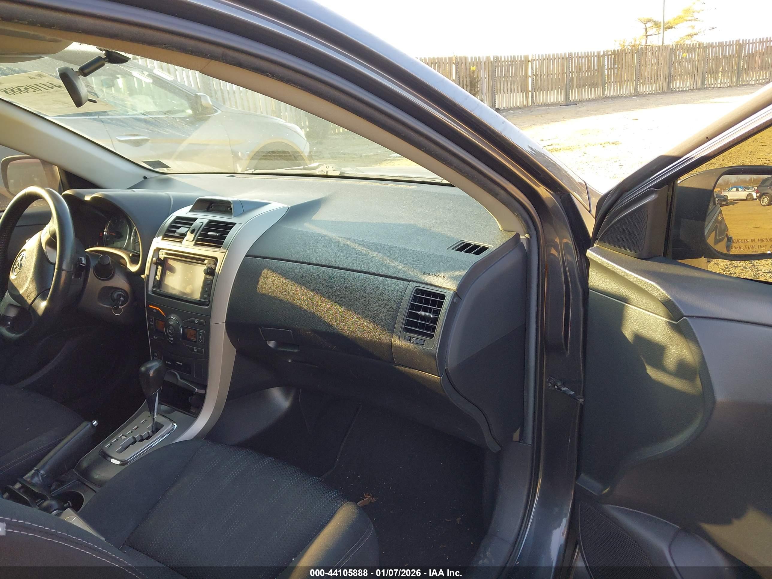 TOYOTA COROLLA image 5