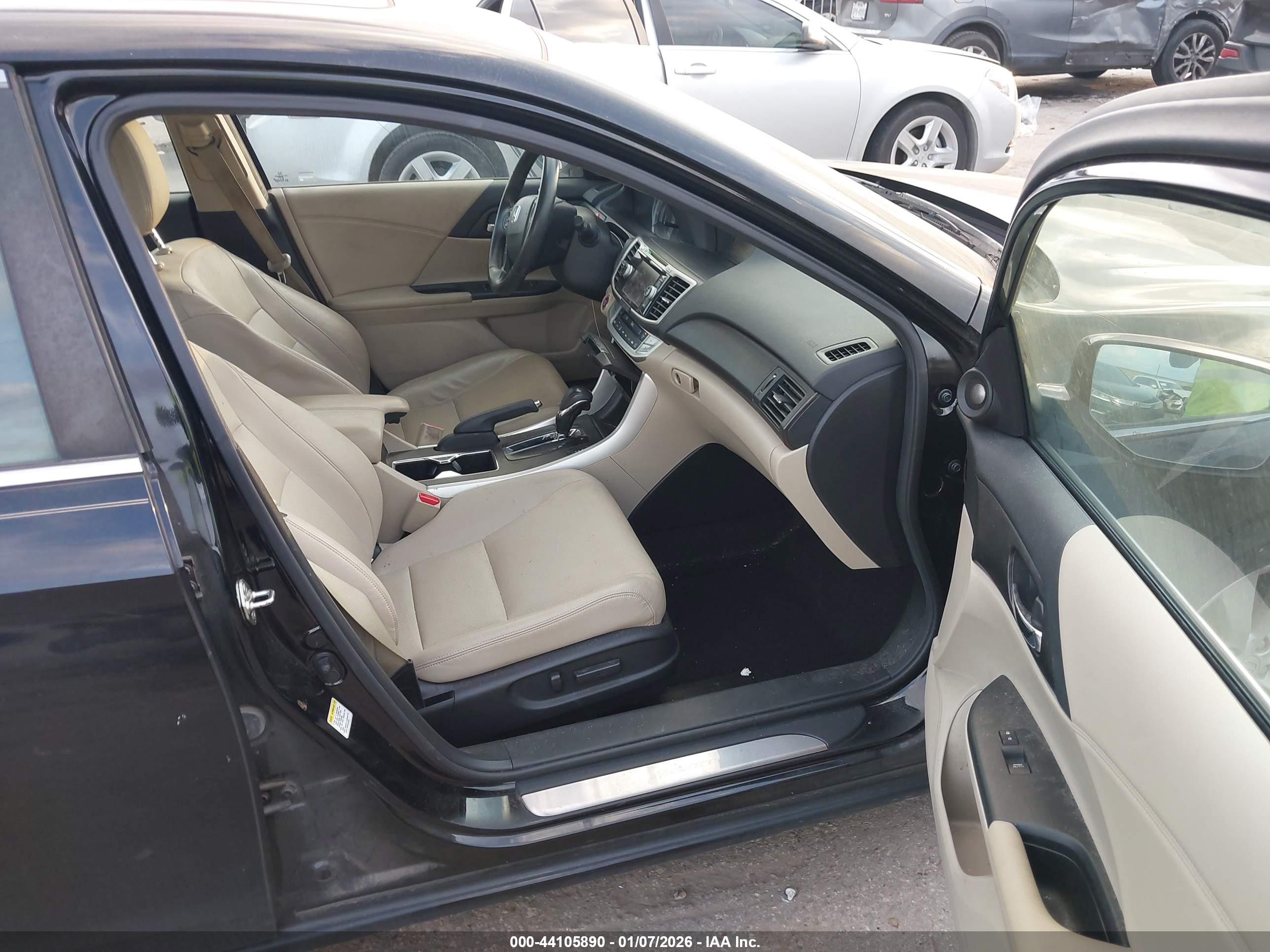 HONDA ACCORD image 5