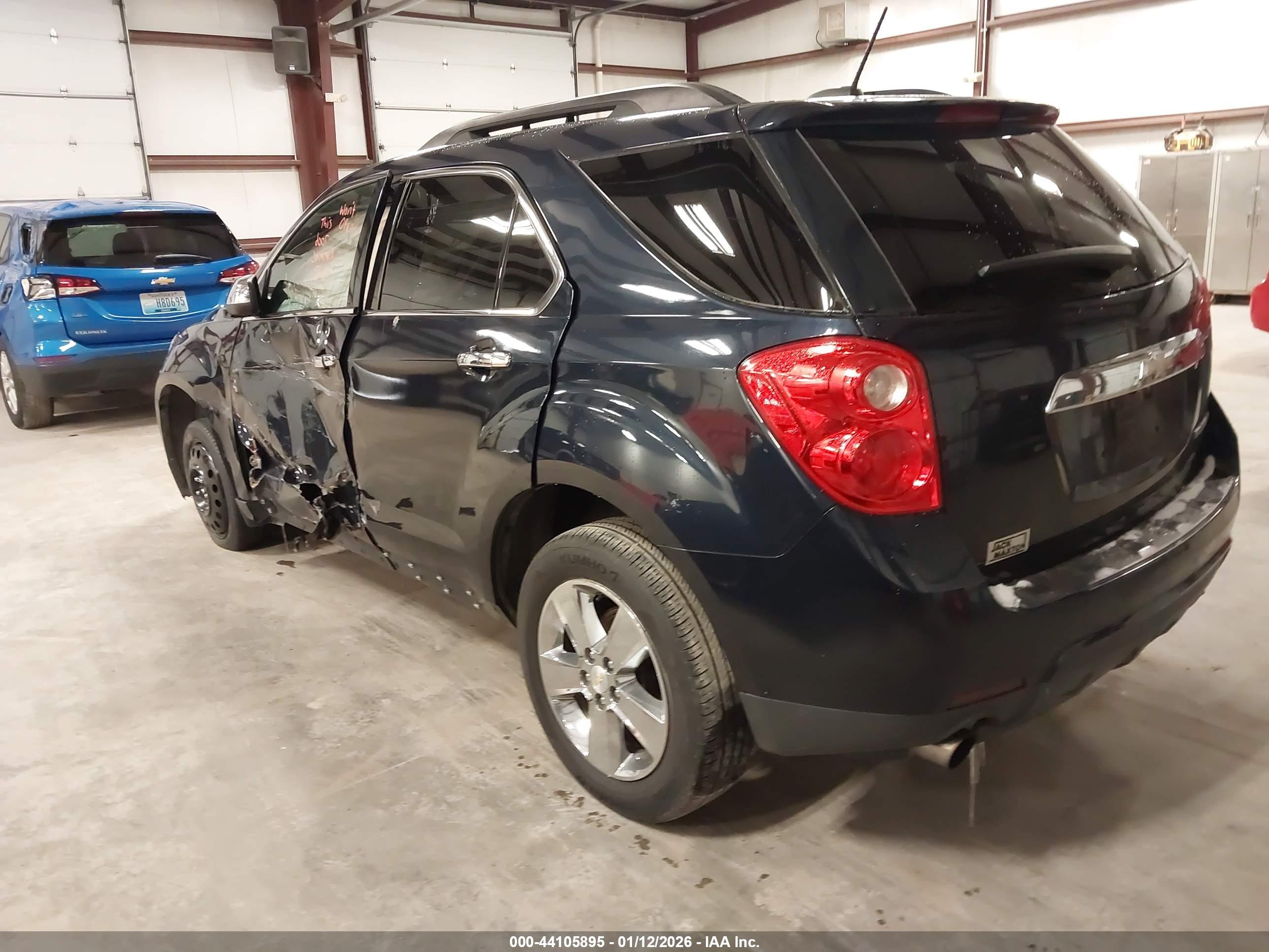 CHEVROLET EQUINOX image 3
