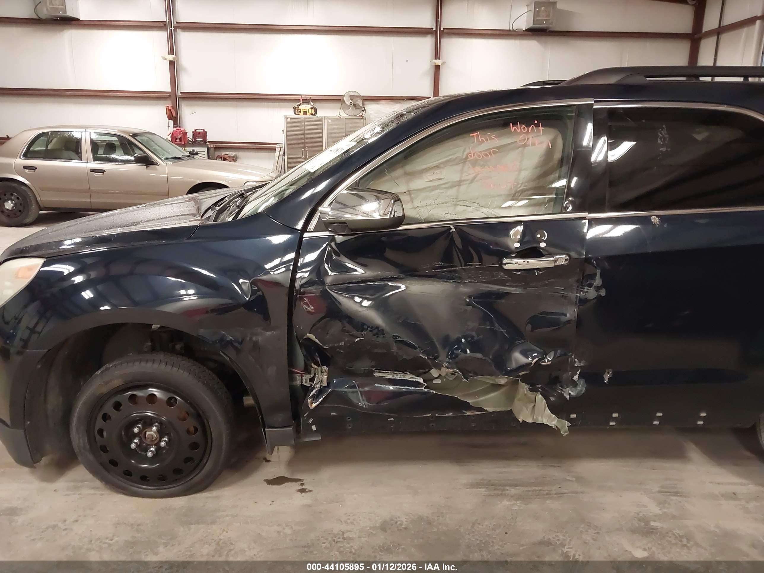 CHEVROLET EQUINOX image 6
