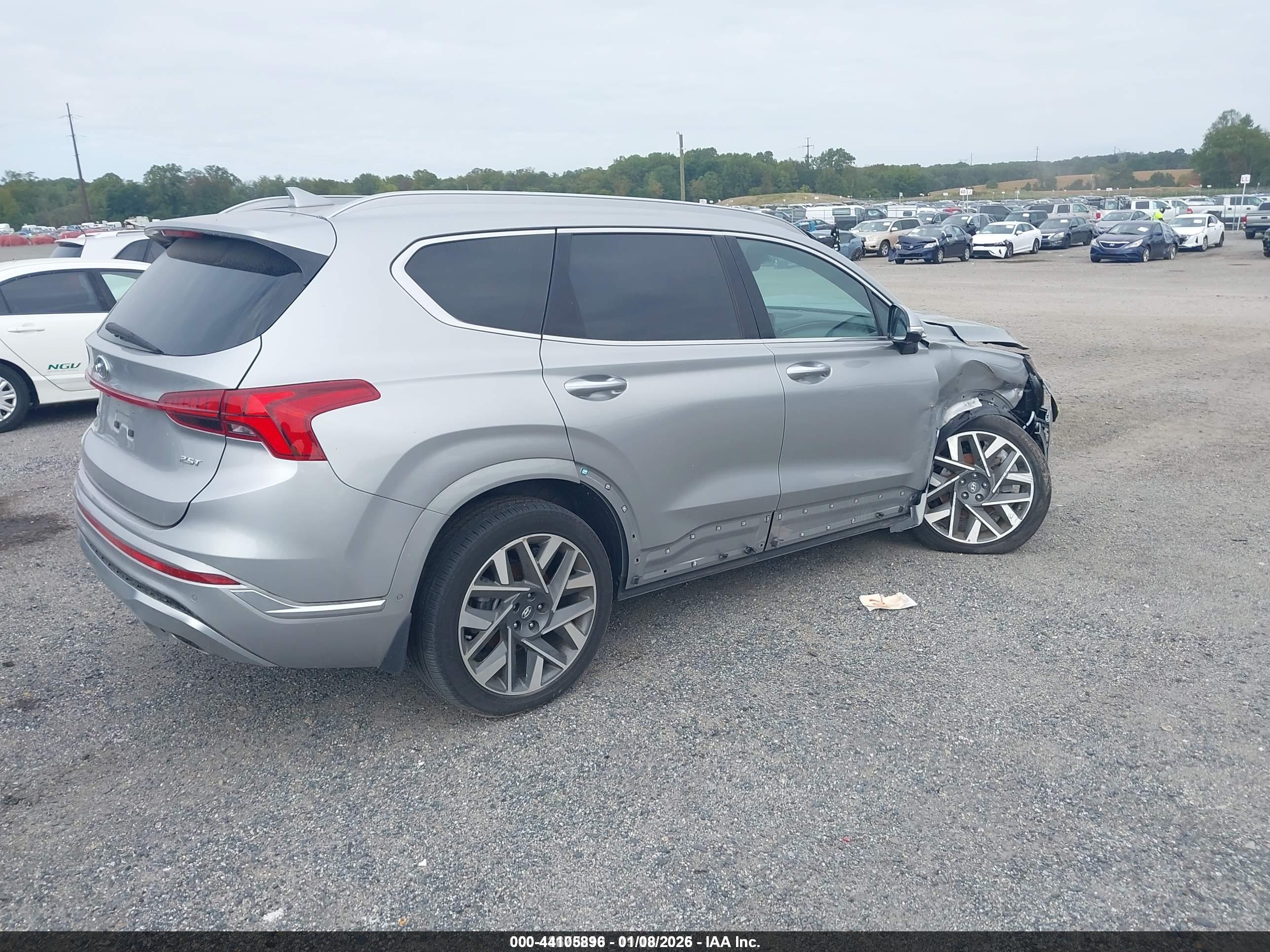 HYUNDAI SANTA image 4