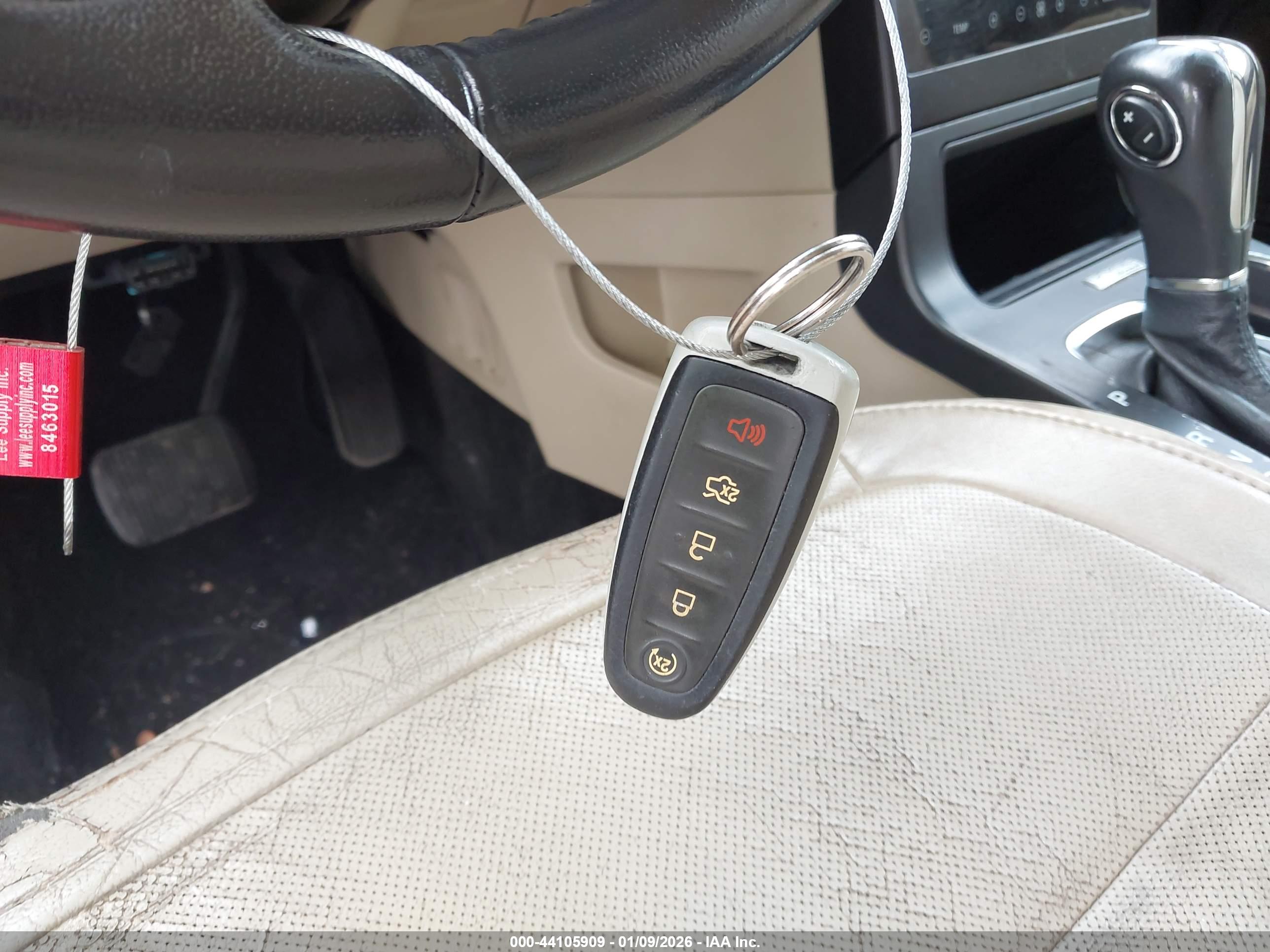 FORD FLEX image 11
