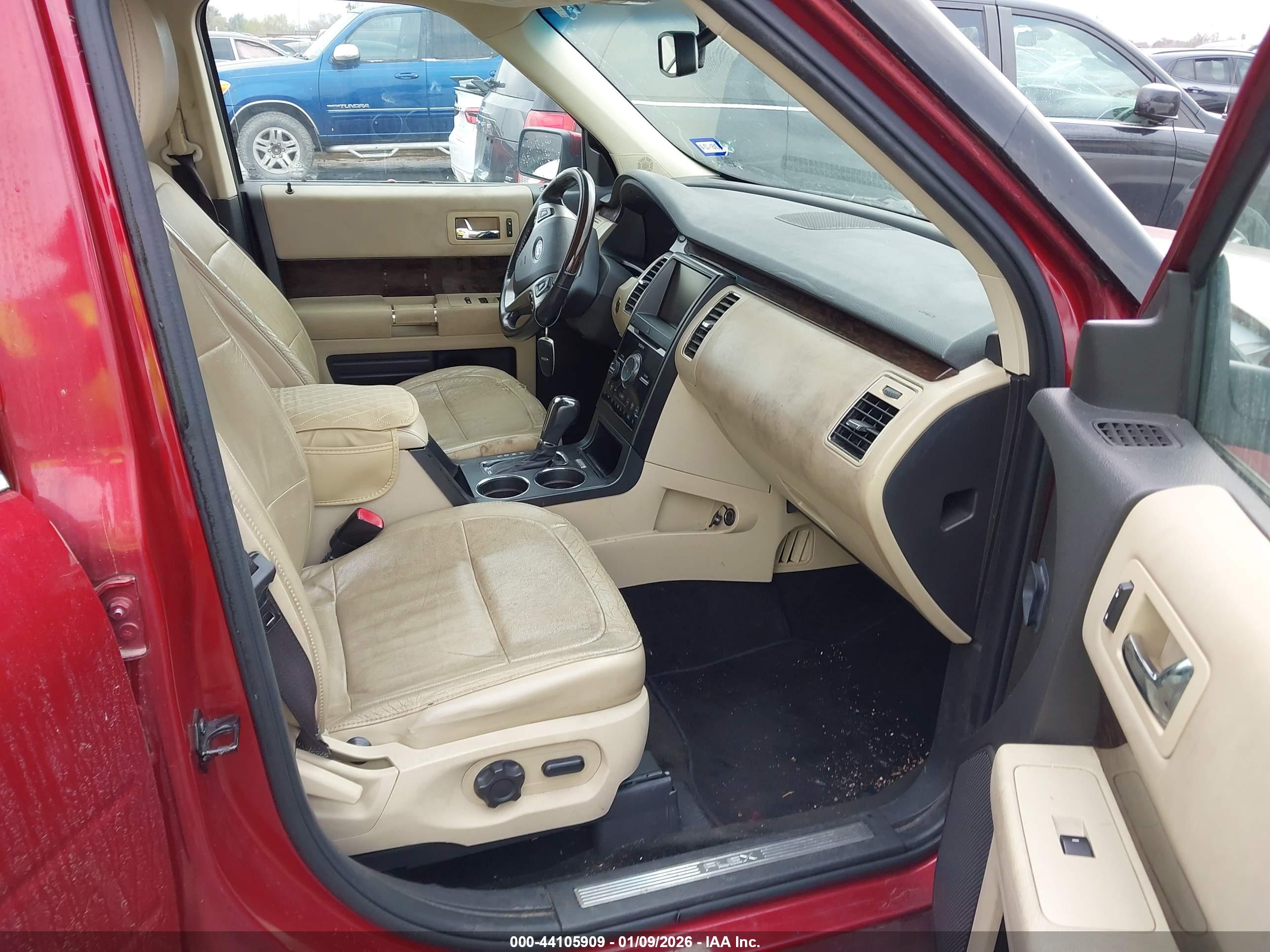 FORD FLEX image 5