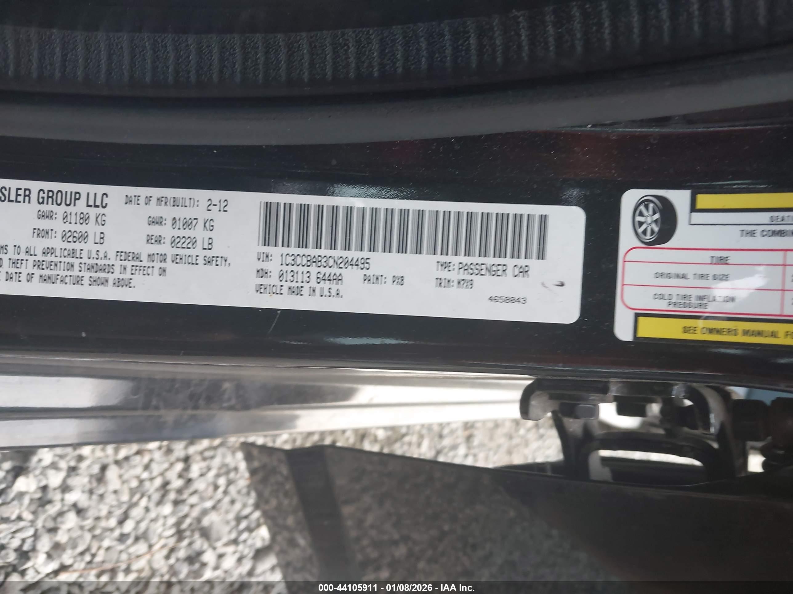CHRYSLER 200 image 9