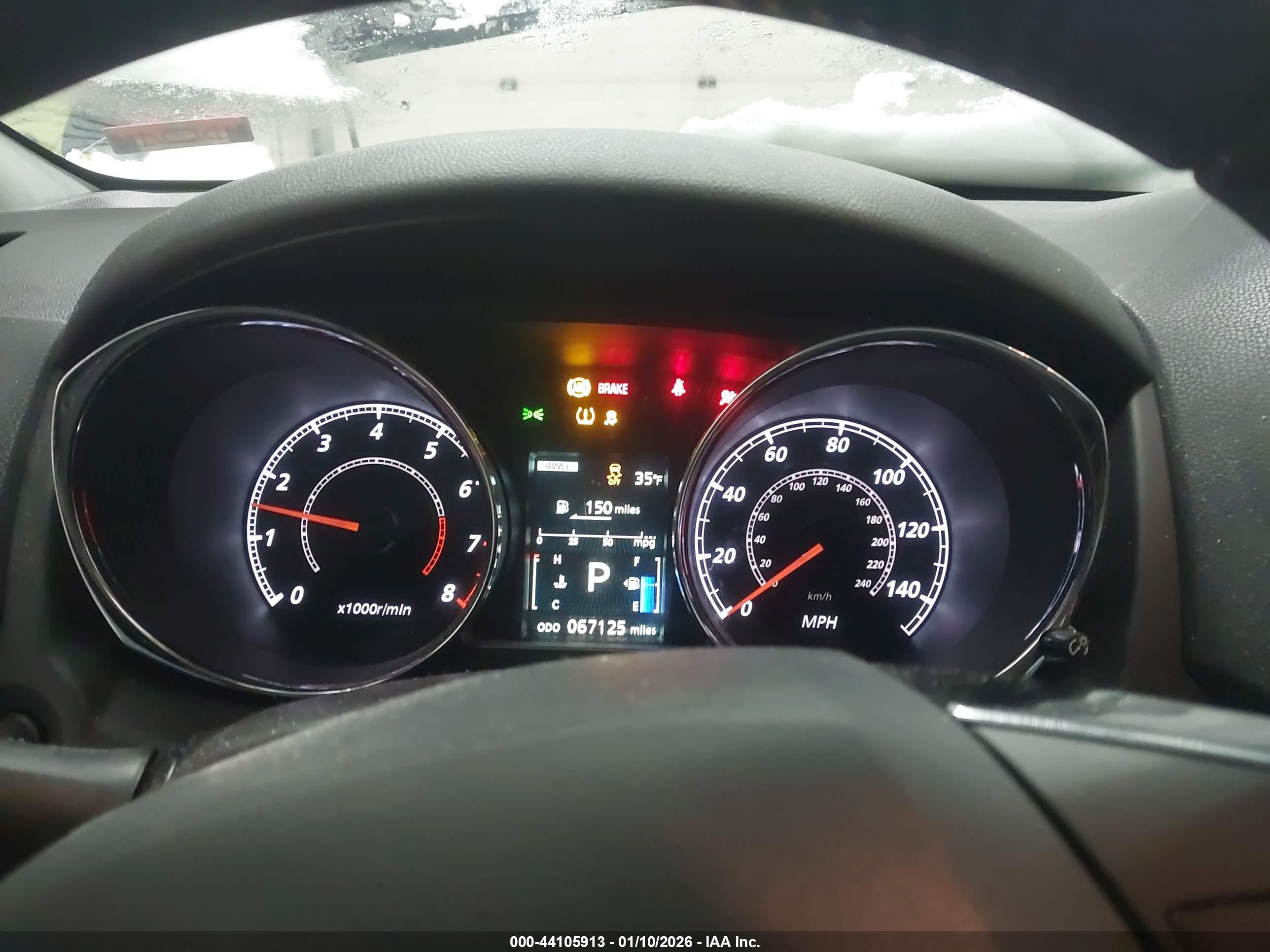 MITSUBISHI OUTLANDER image 7
