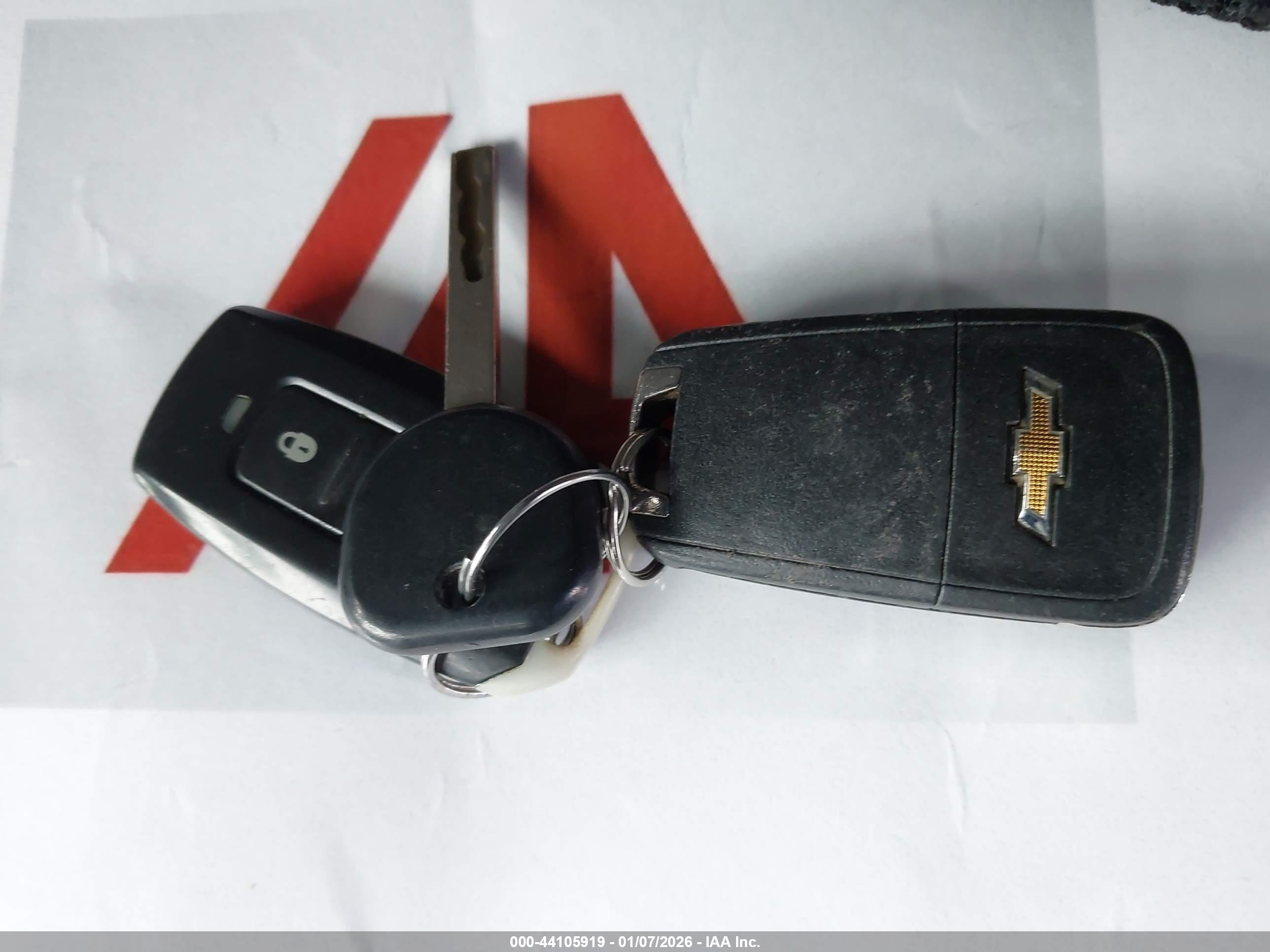 CHEVROLET EQUINOX image 11