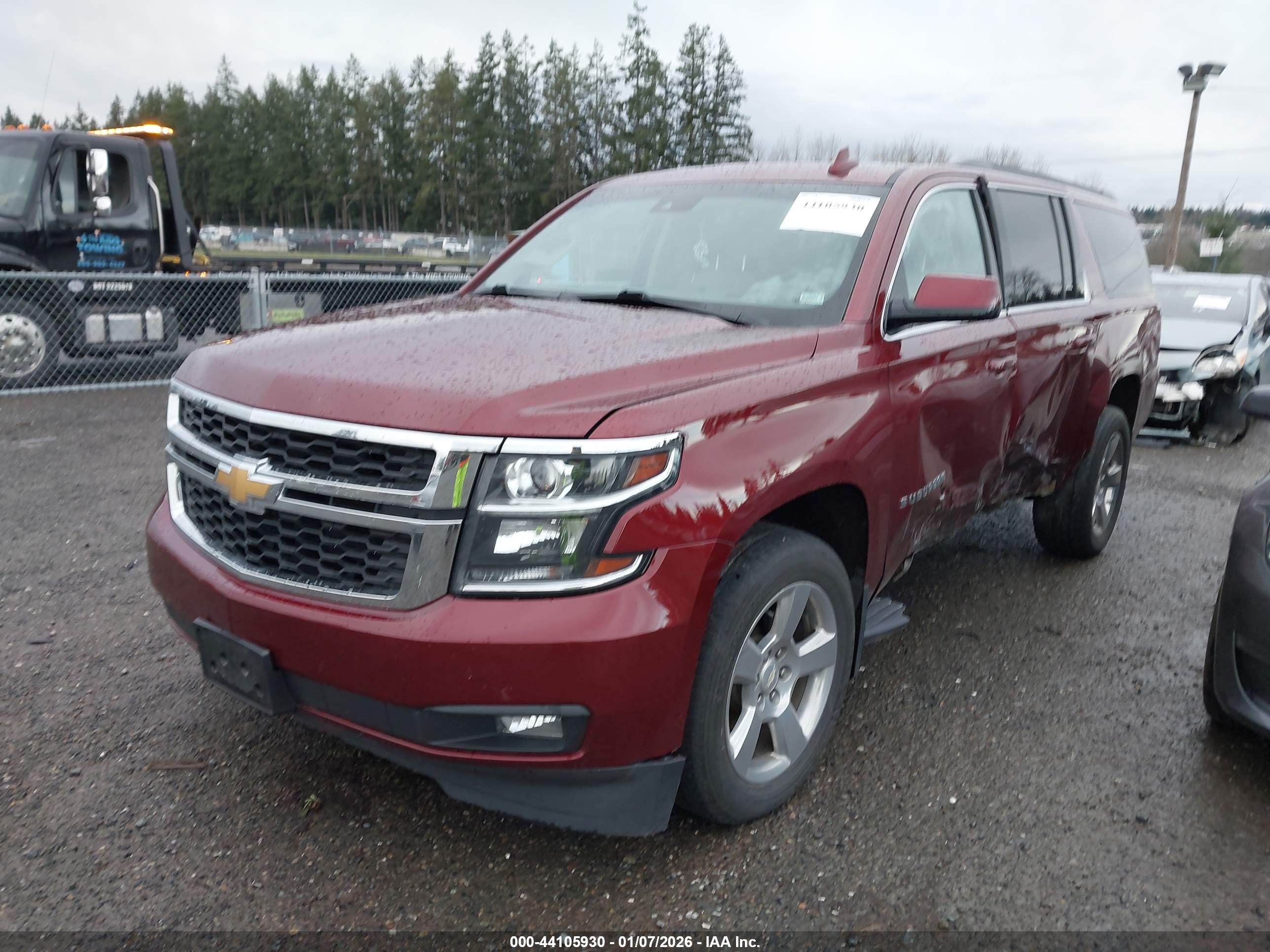 CHEVROLET SUBURBAN image 2
