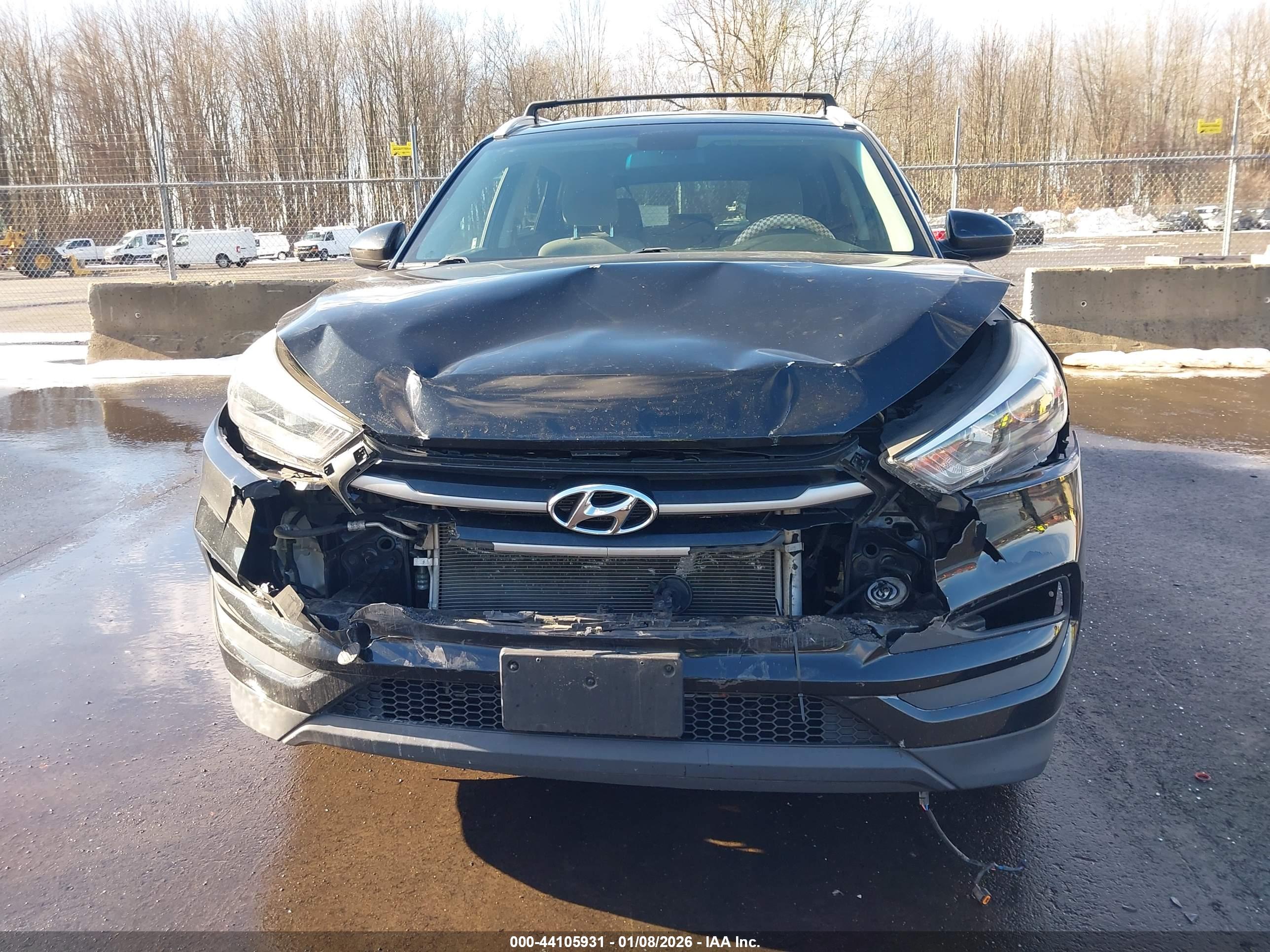 HYUNDAI TUCSON image 6