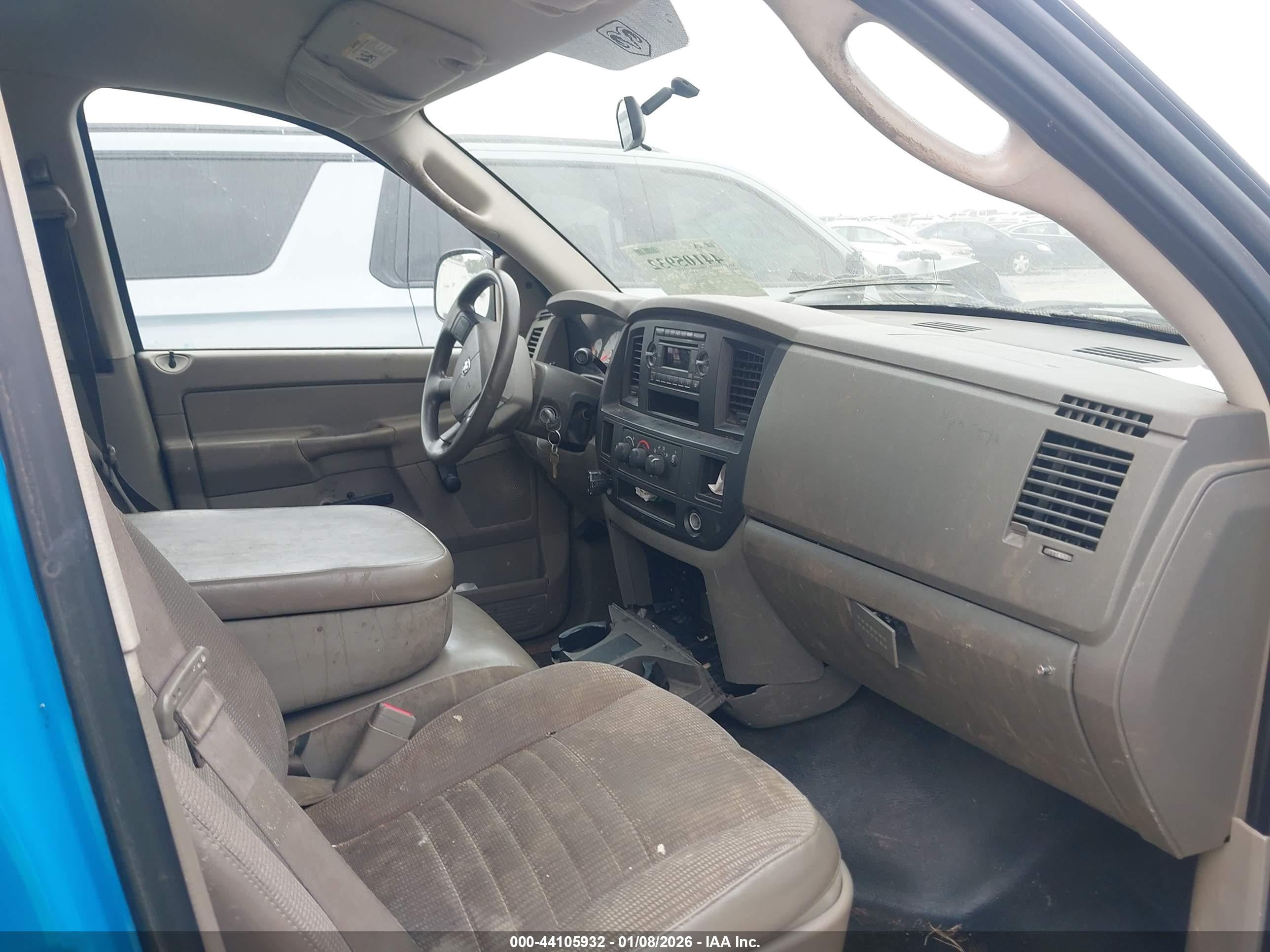 DODGE RAM image 5