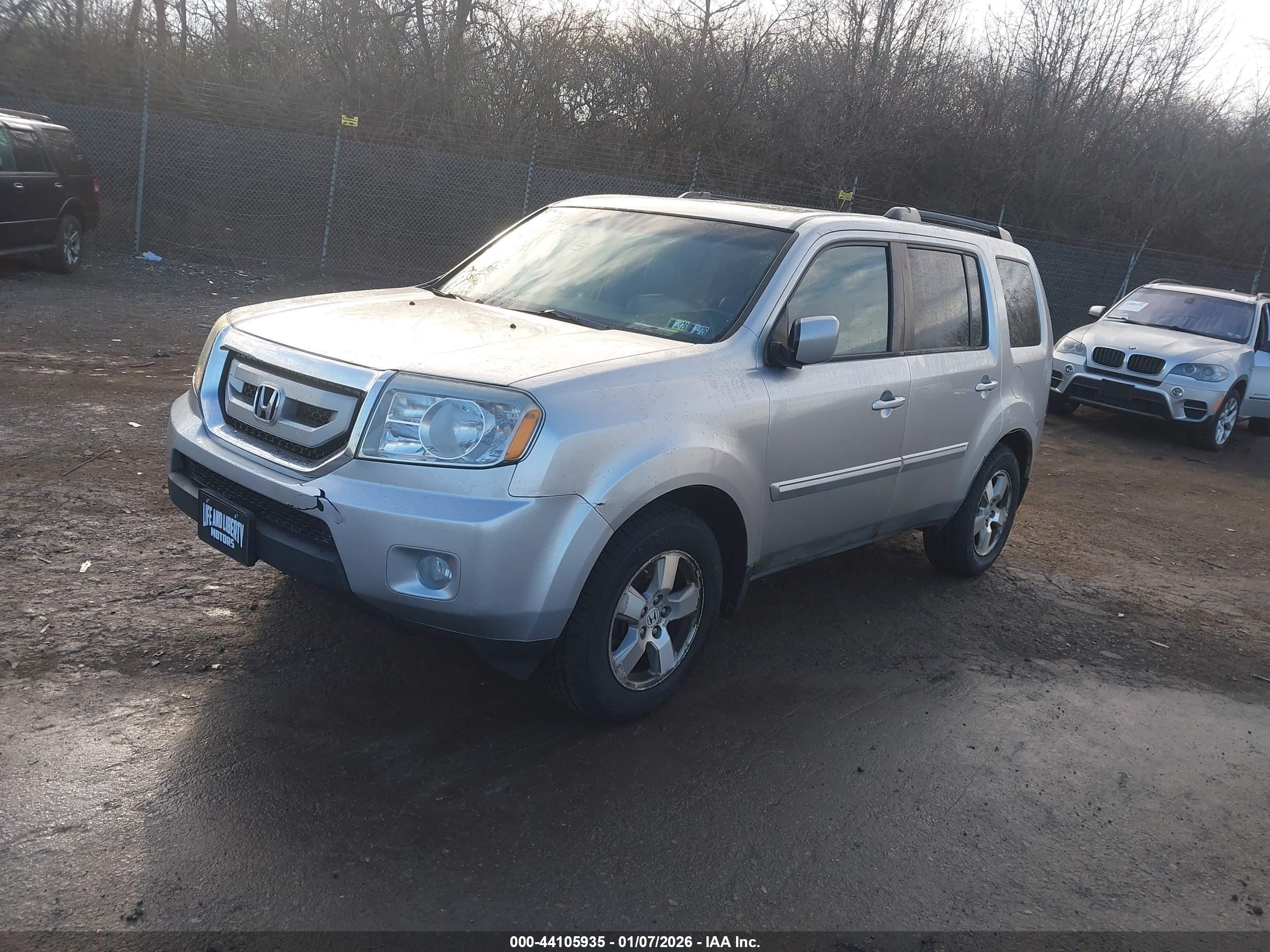 HONDA PILOT image 2