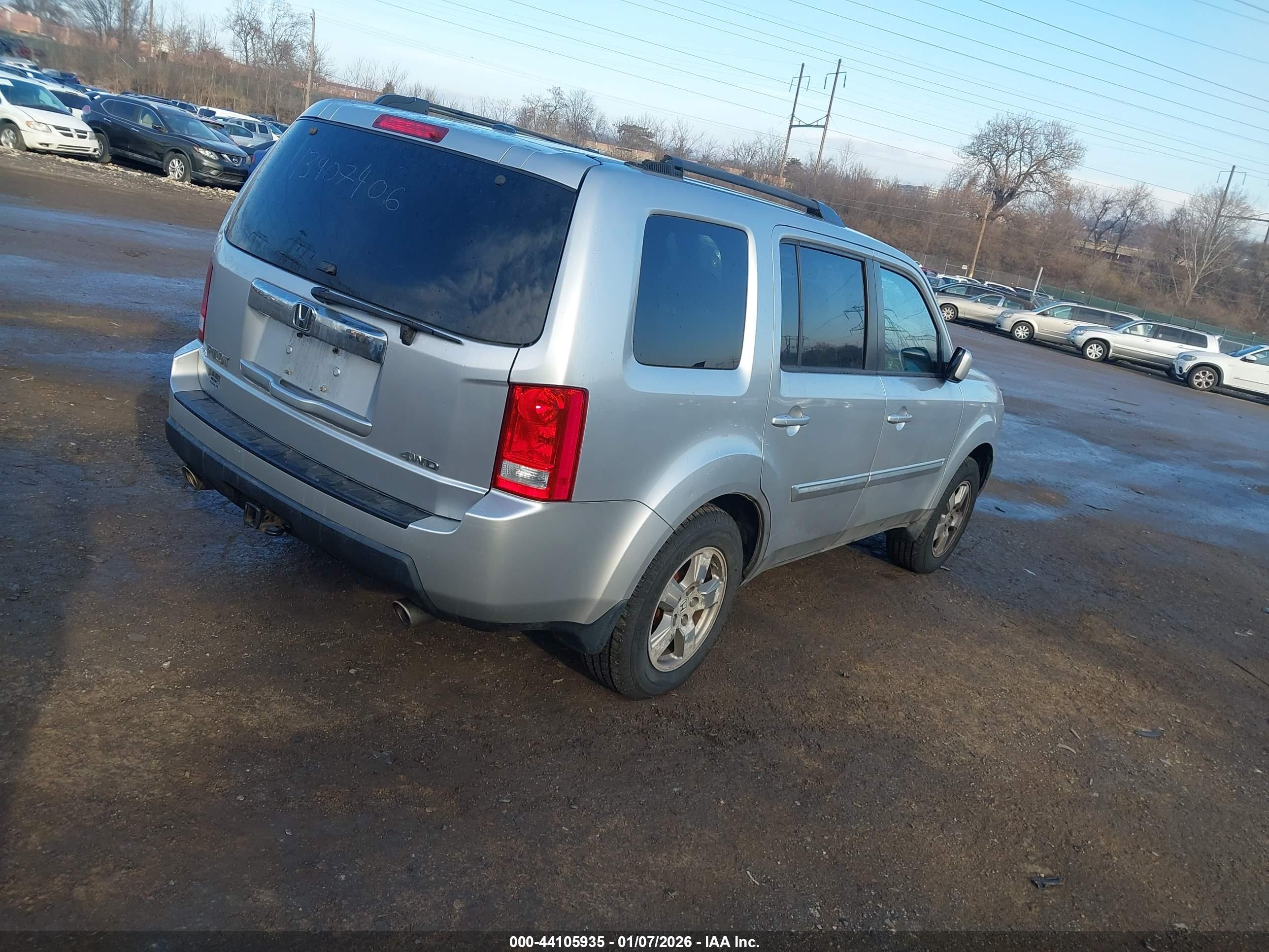 HONDA PILOT image 4
