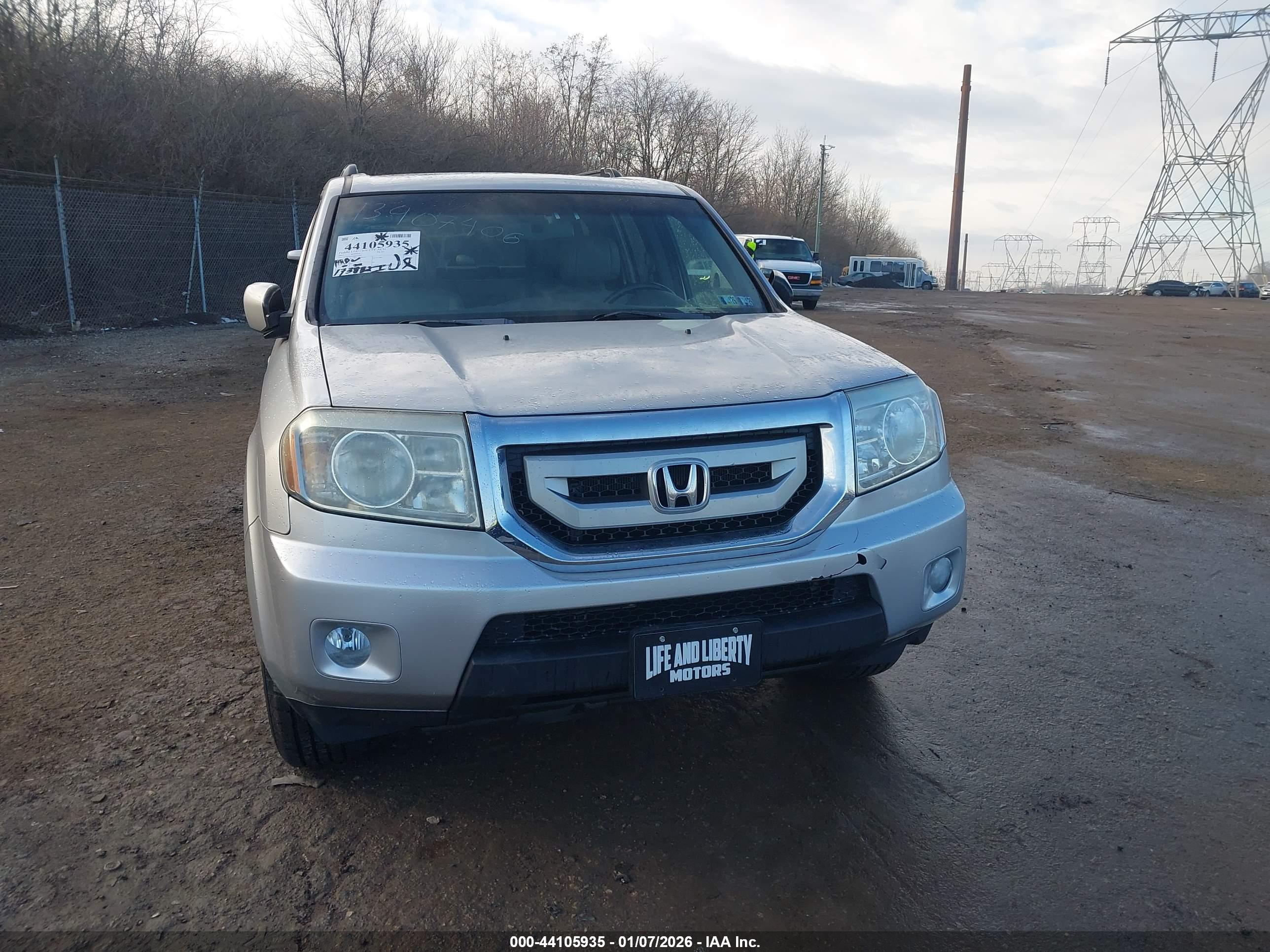 HONDA PILOT image 6