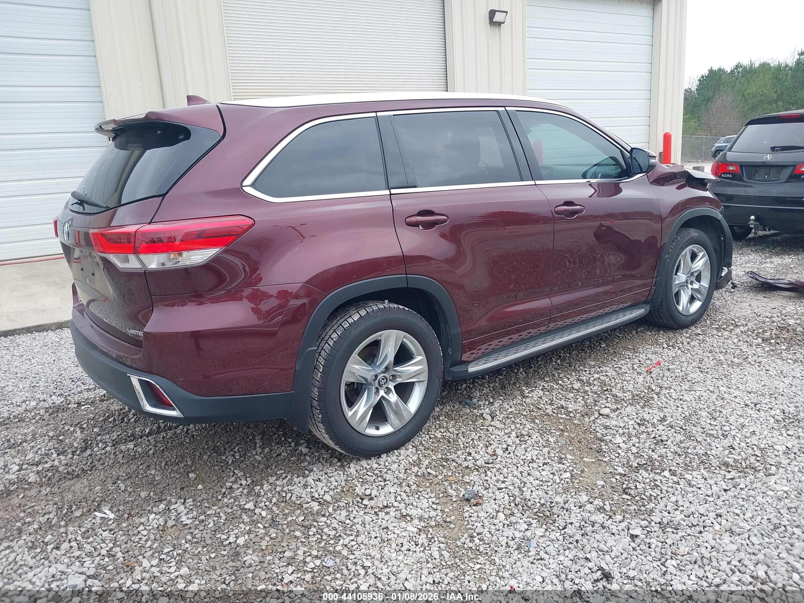 TOYOTA HIGHLANDER image 4