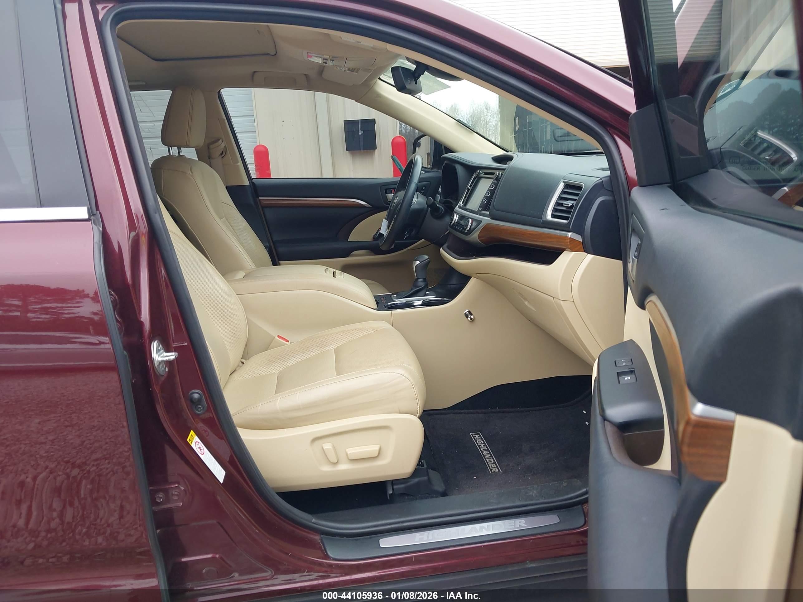 TOYOTA HIGHLANDER image 5