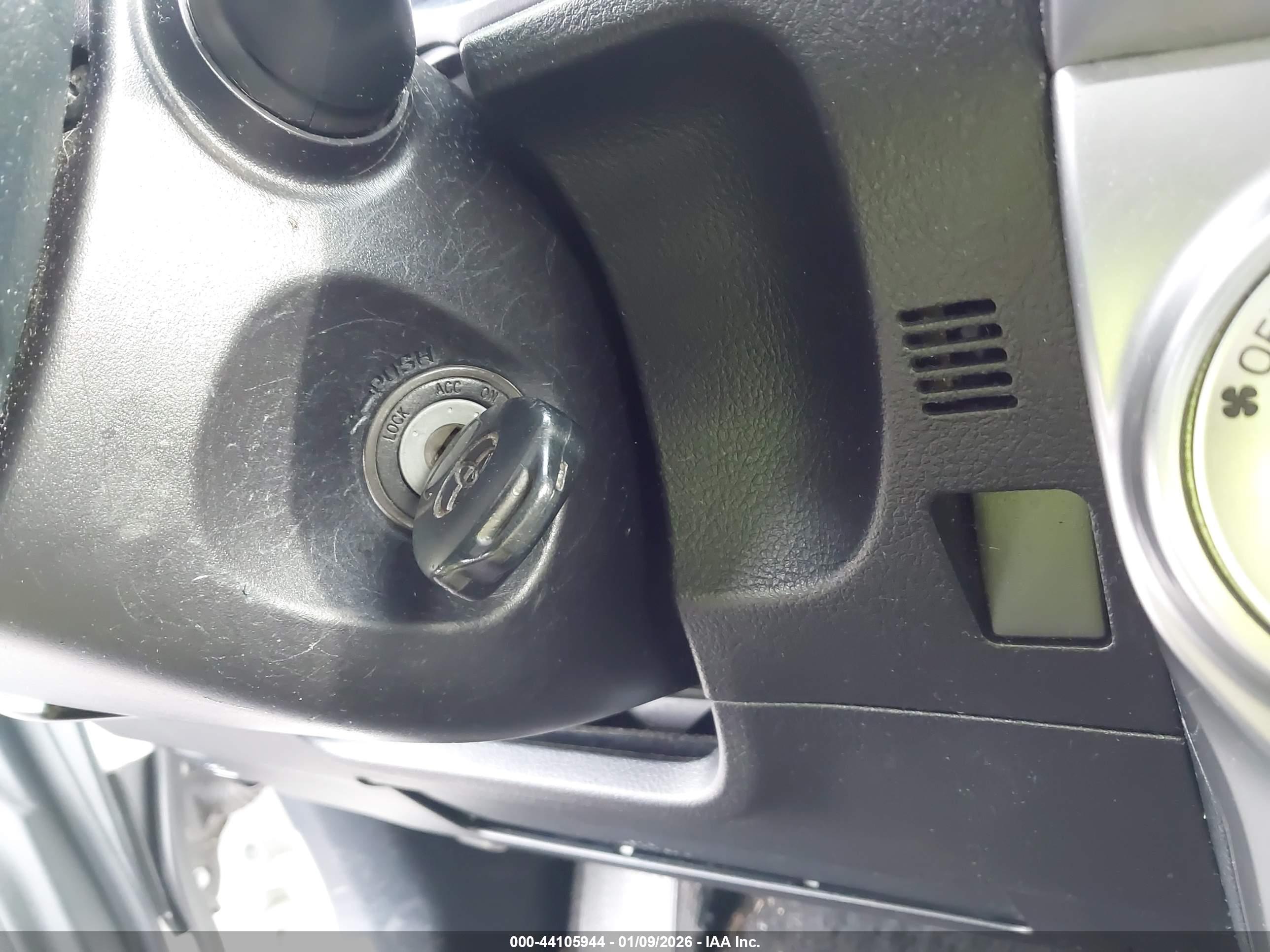 TOYOTA 4RUNNER image 11